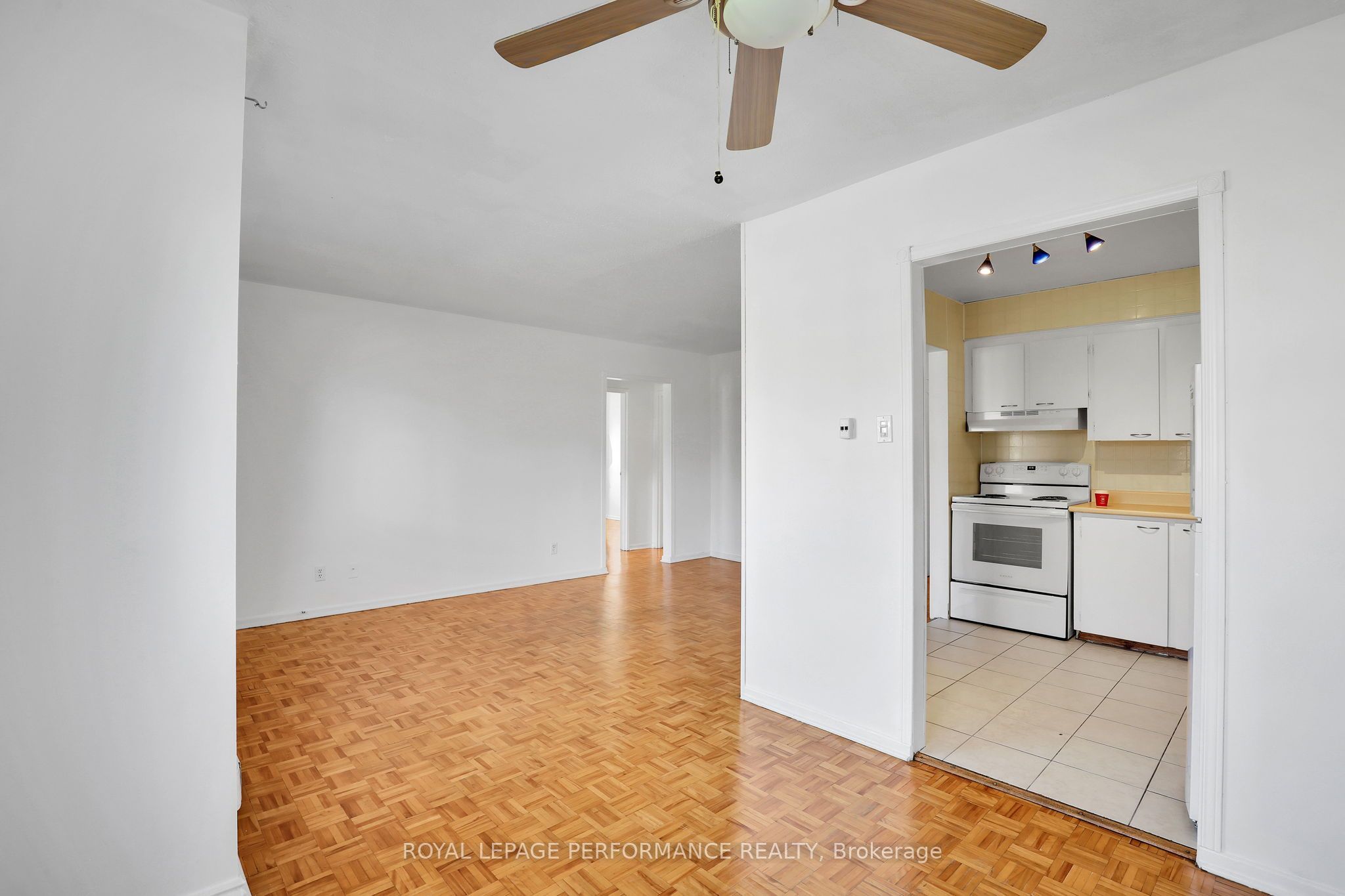 2044 Arrowsmith Drive 208c Property Photo 13