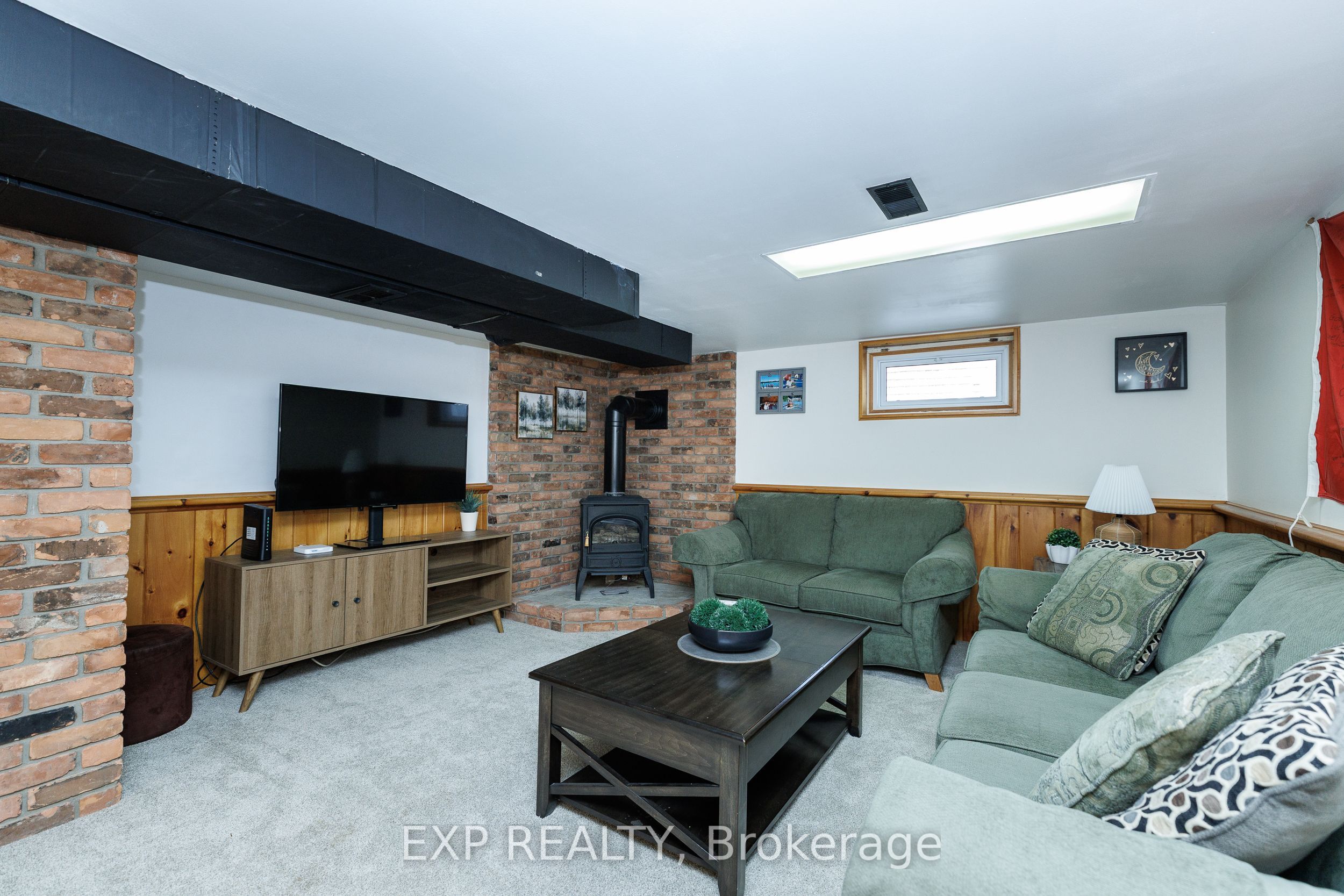 61 Marmora Street Property Photo 24