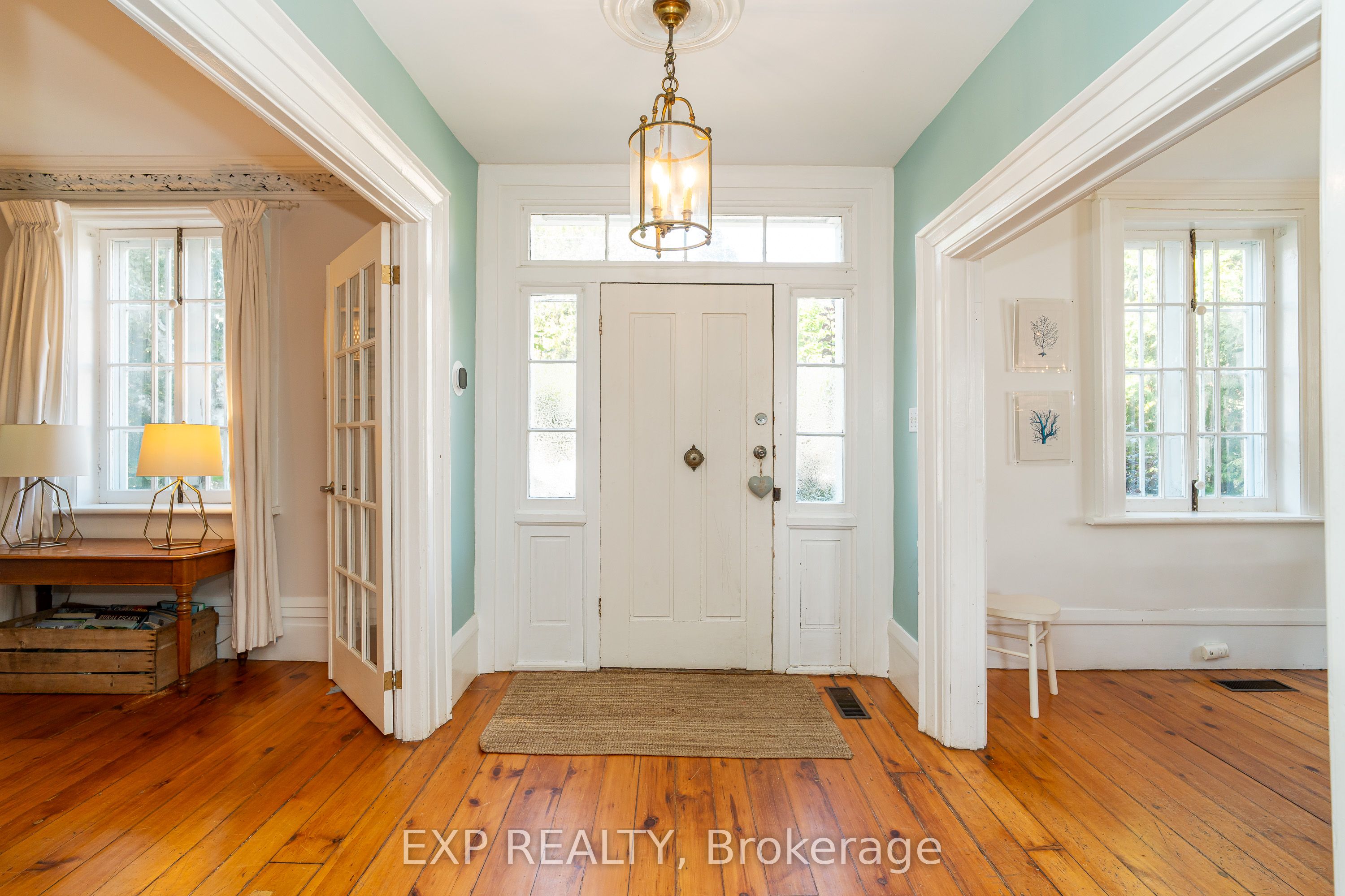 45 King Street Property Photo 5