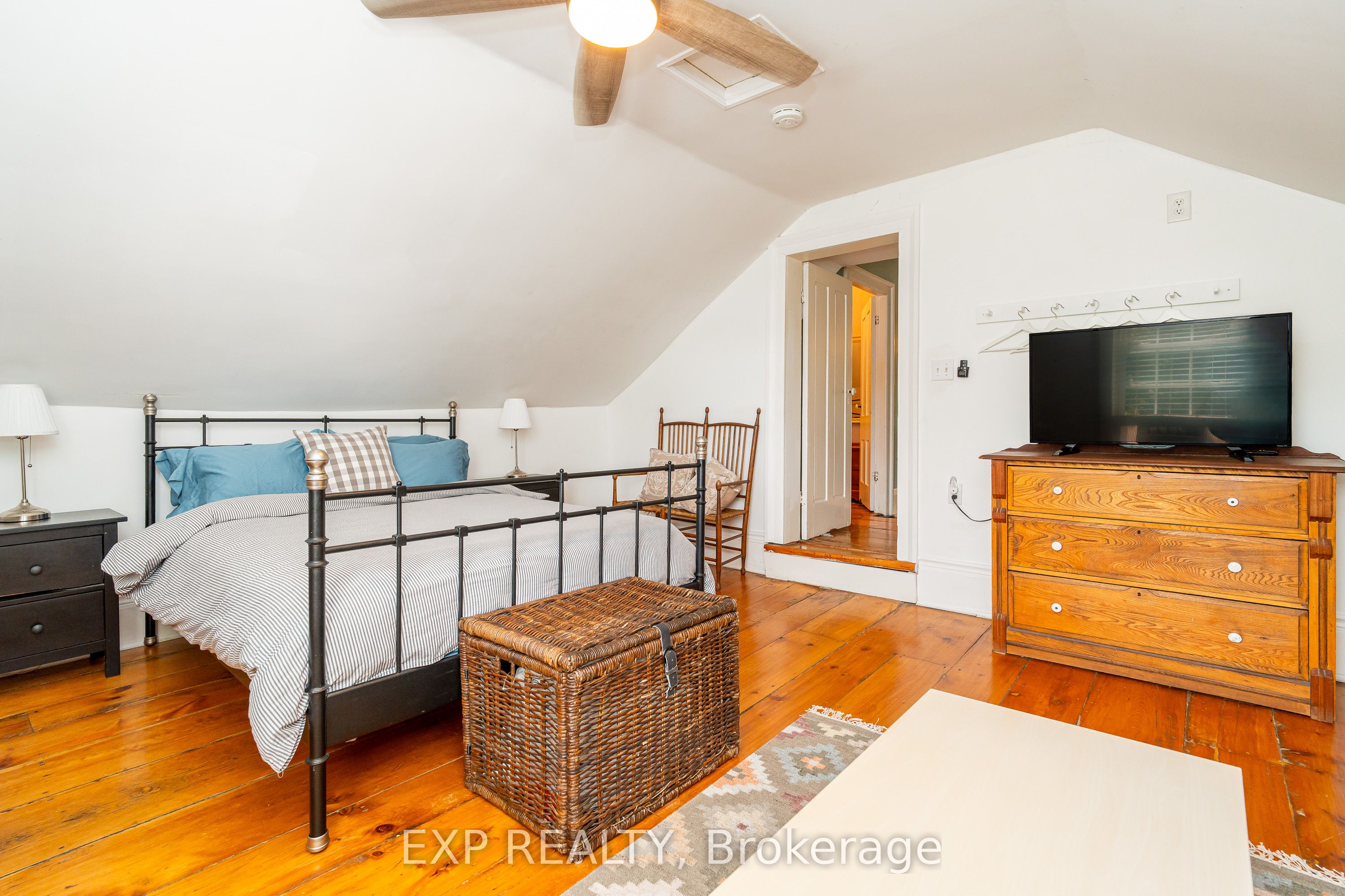 45 King Street Property Photo 15