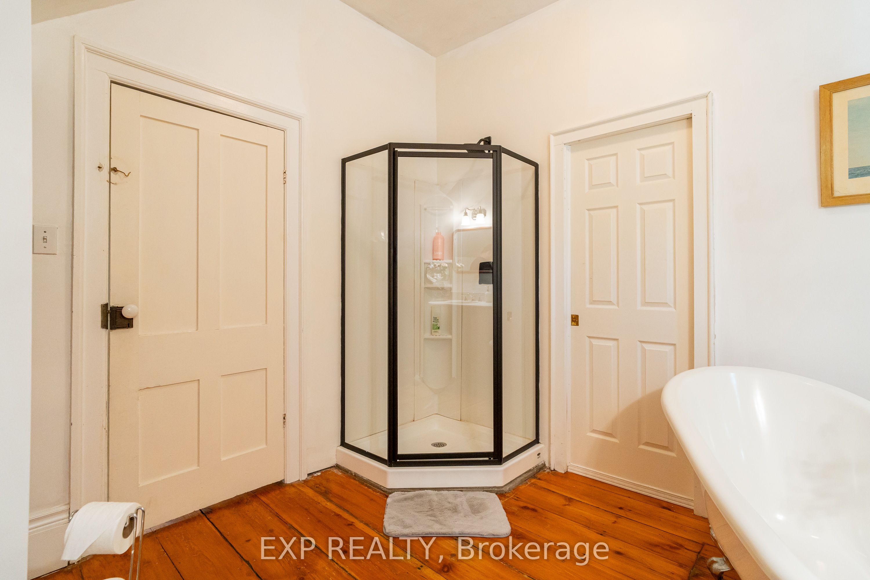 45 King Street Property Photo 17