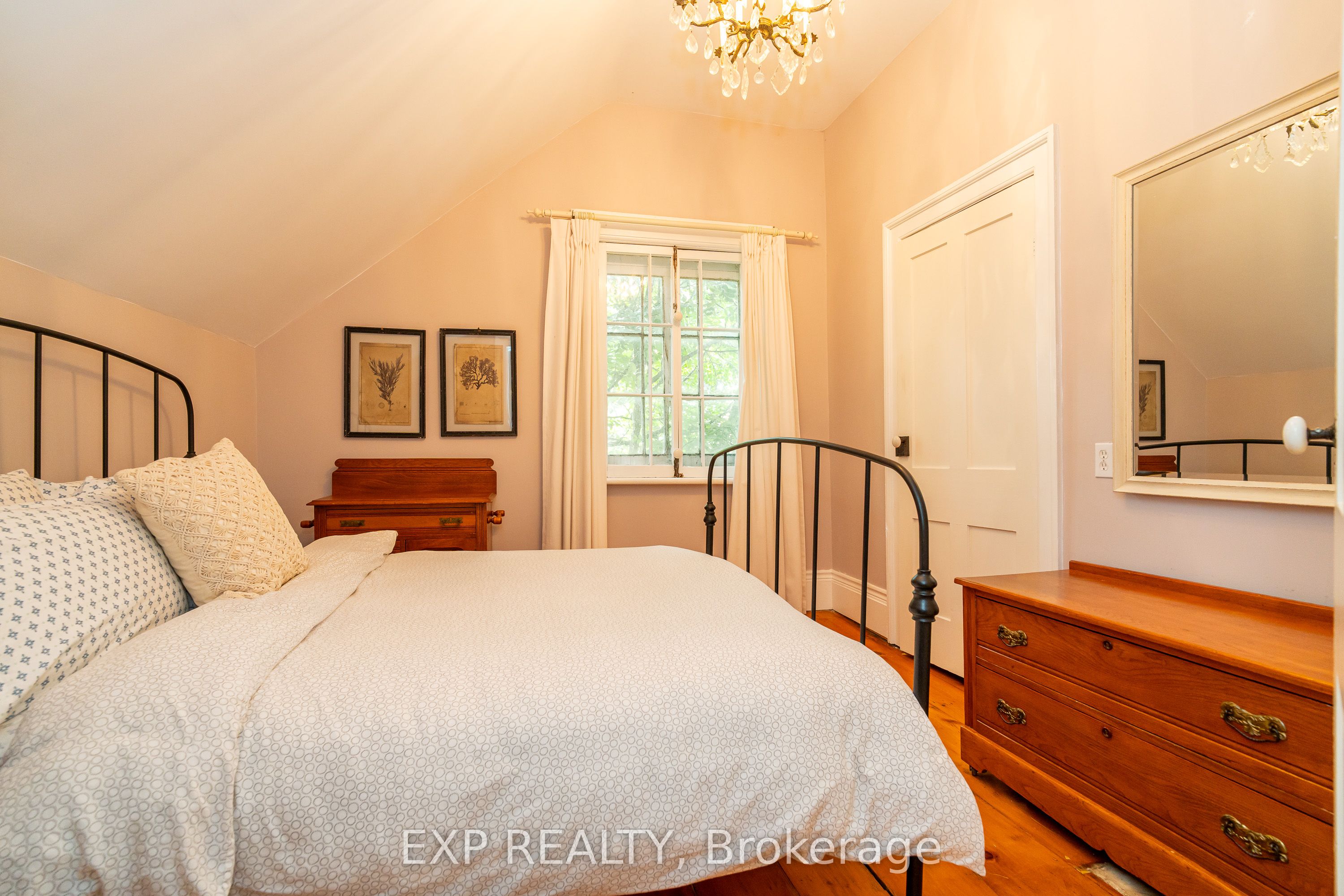 45 King Street Property Photo 21