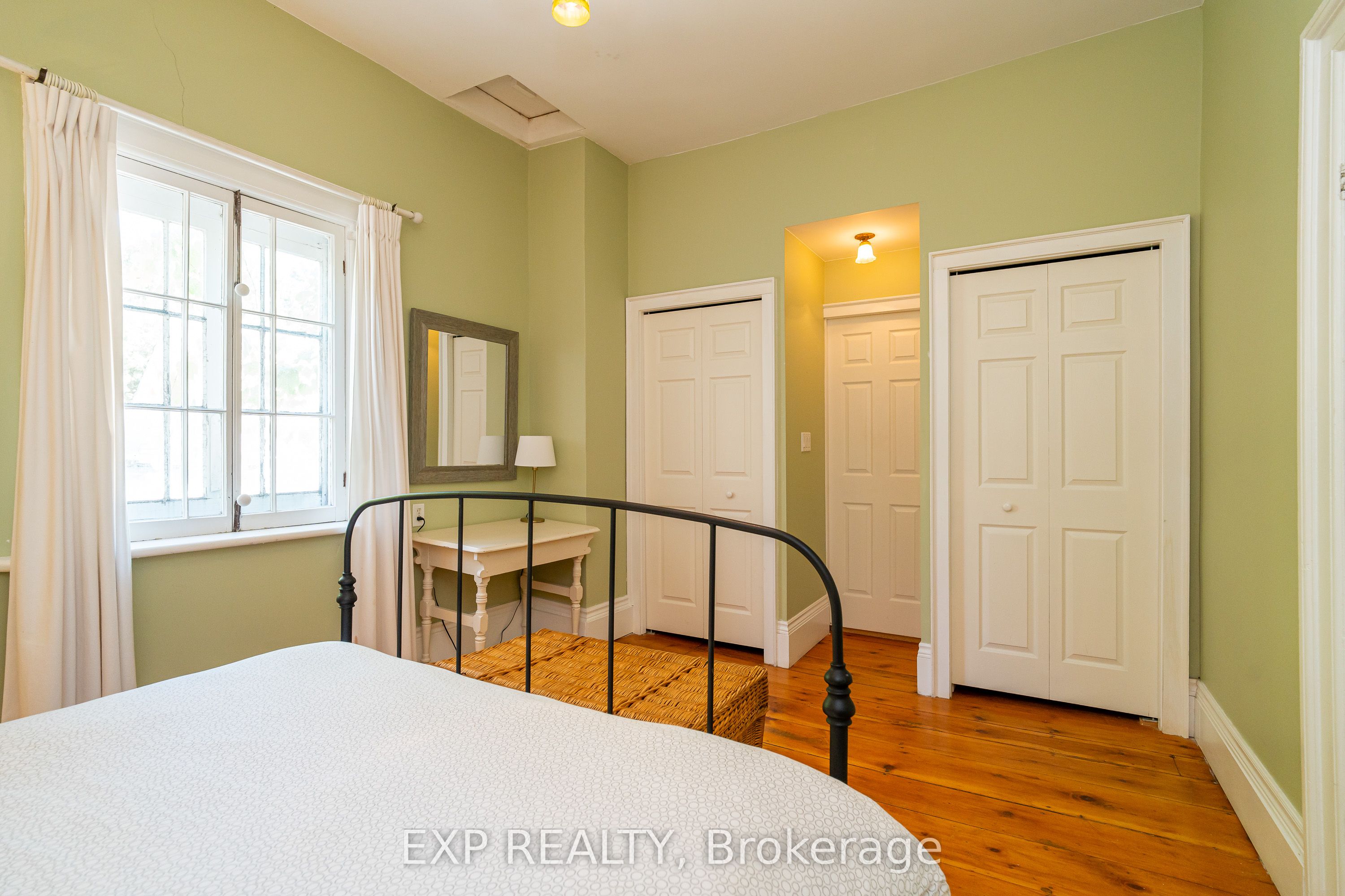45 King Street Property Photo 22