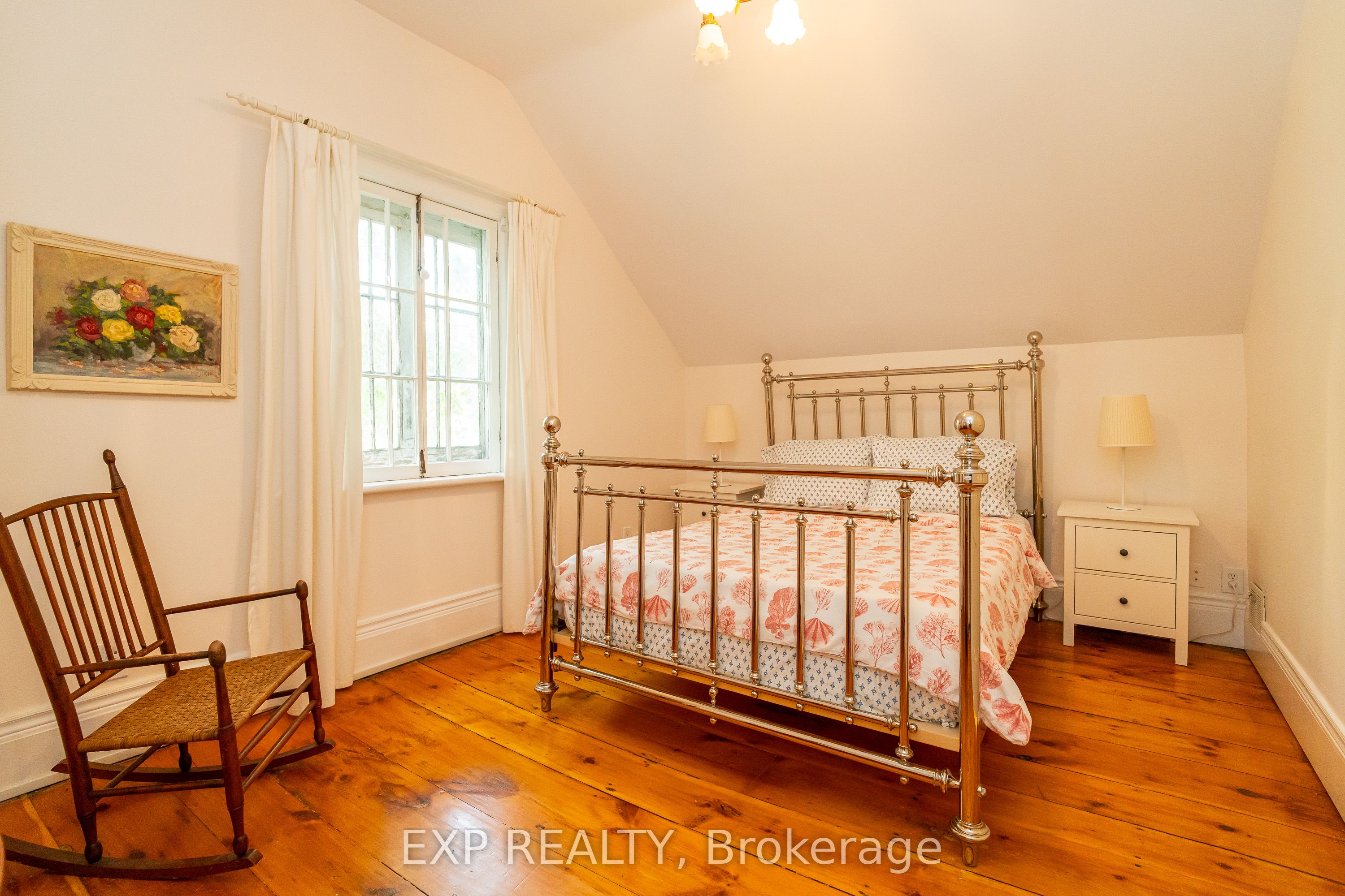 45 King Street Property Photo 26