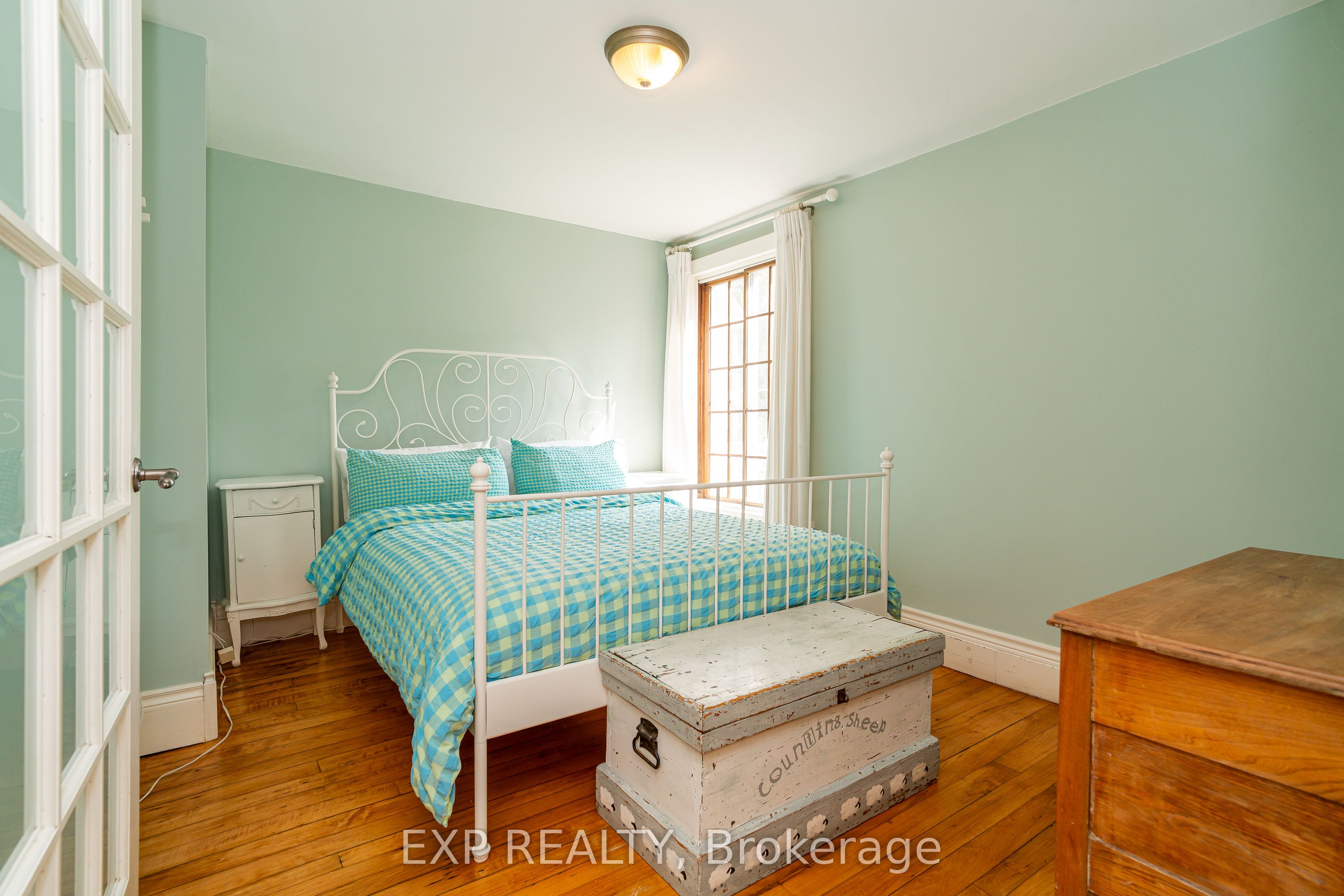 45 King Street Property Photo 30