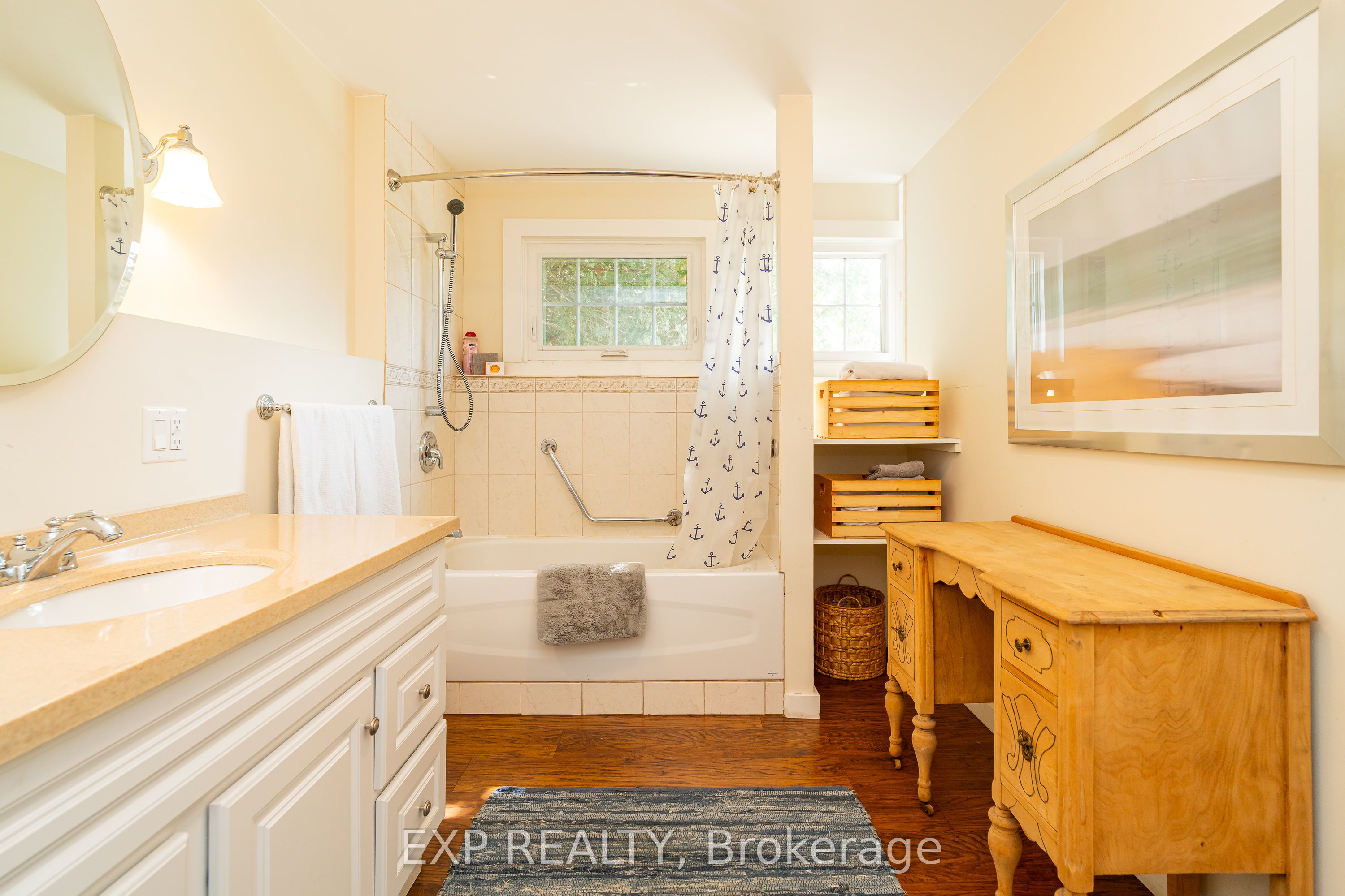 45 King Street Property Photo 32