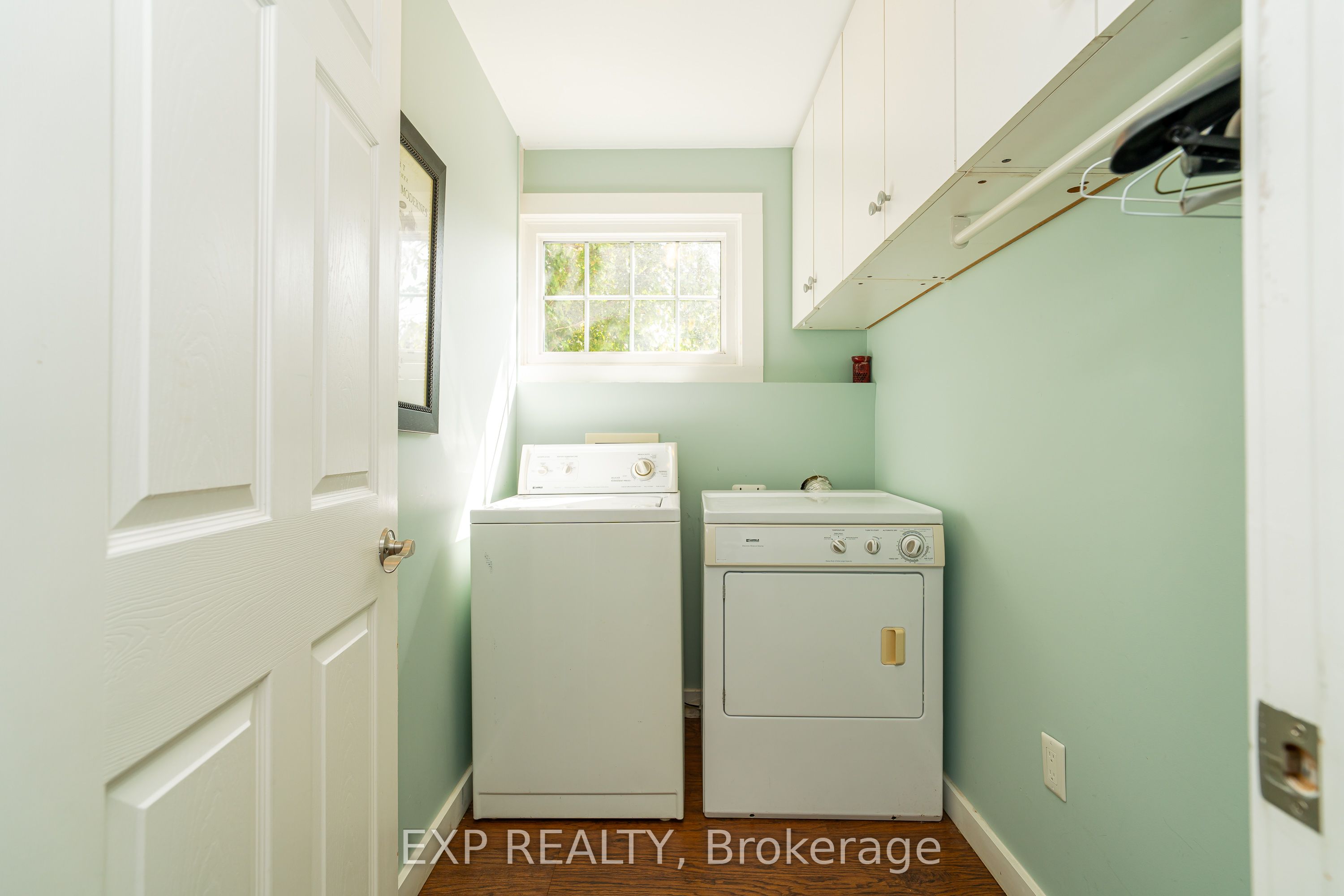 45 King Street Property Photo 34