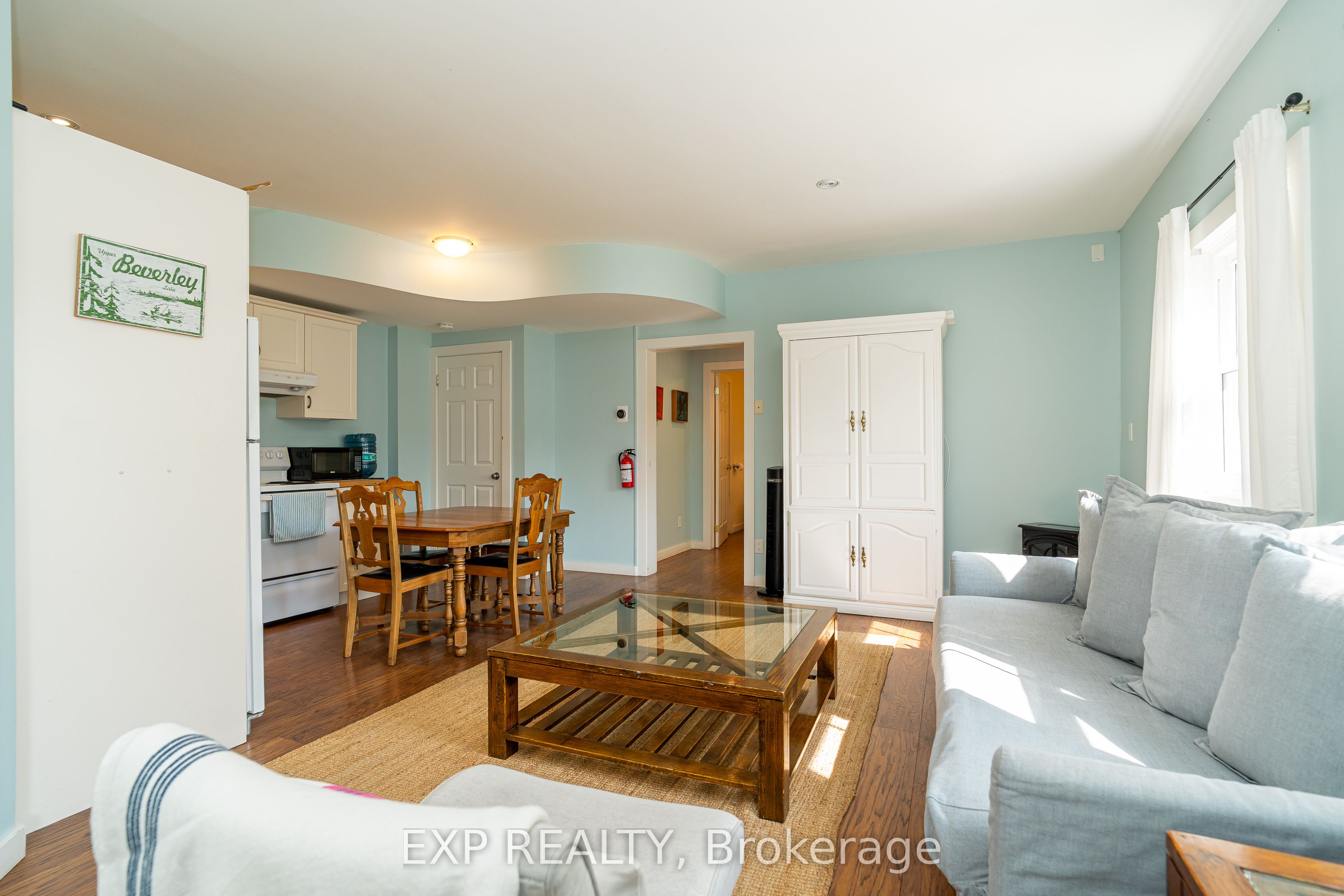 45 King Street Property Photo 41