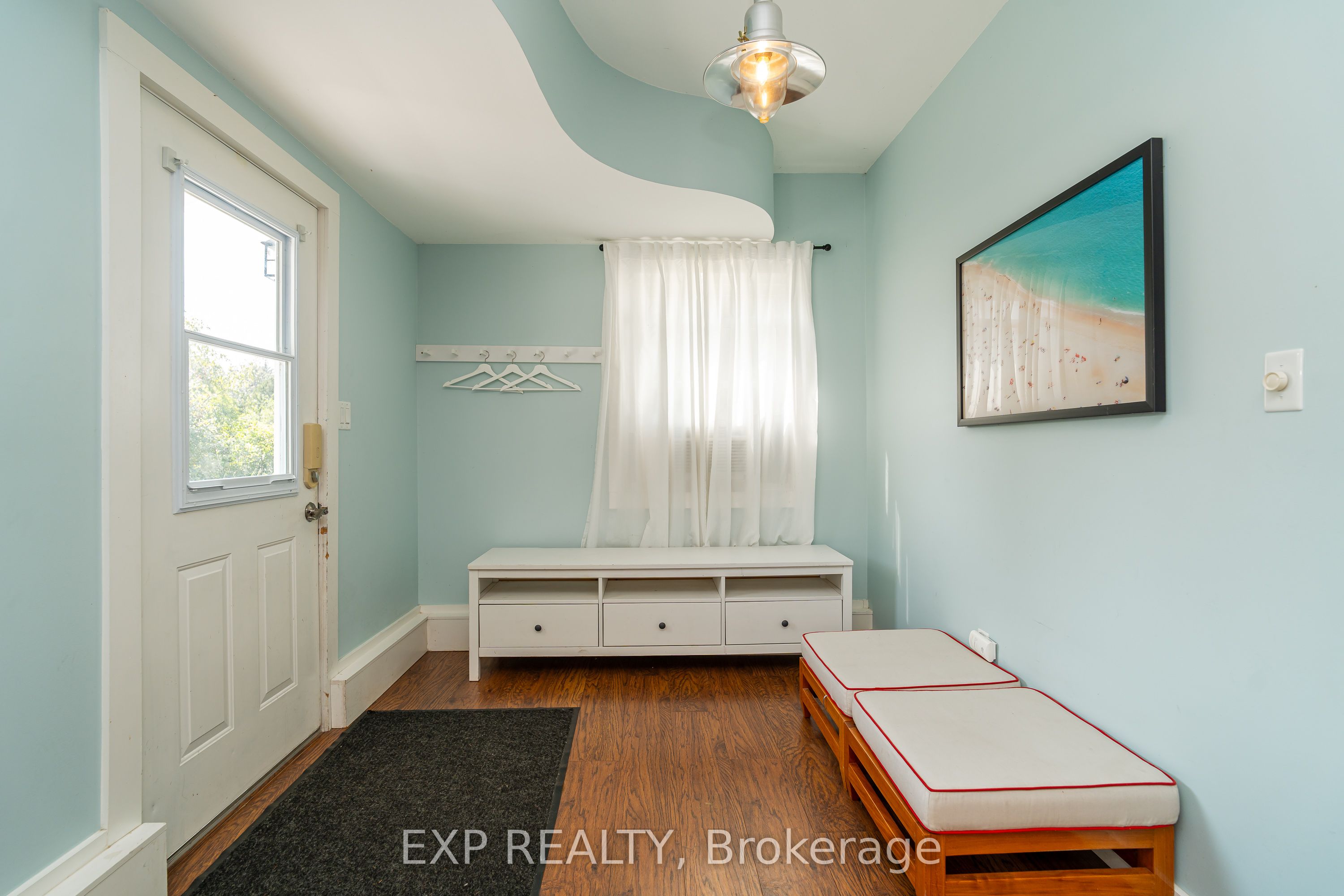 45 King Street Property Photo 43