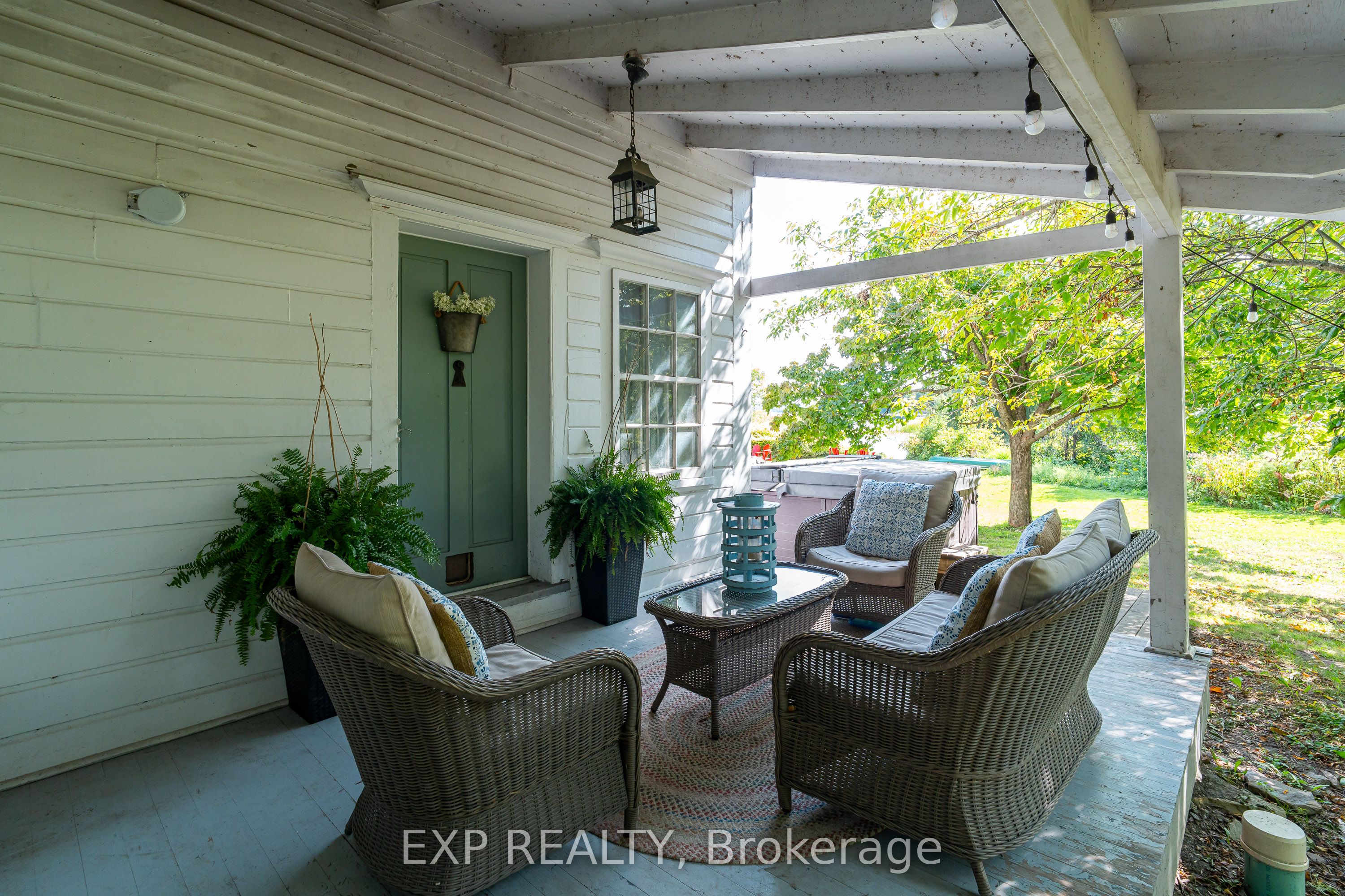 45 King Street Property Photo 44
