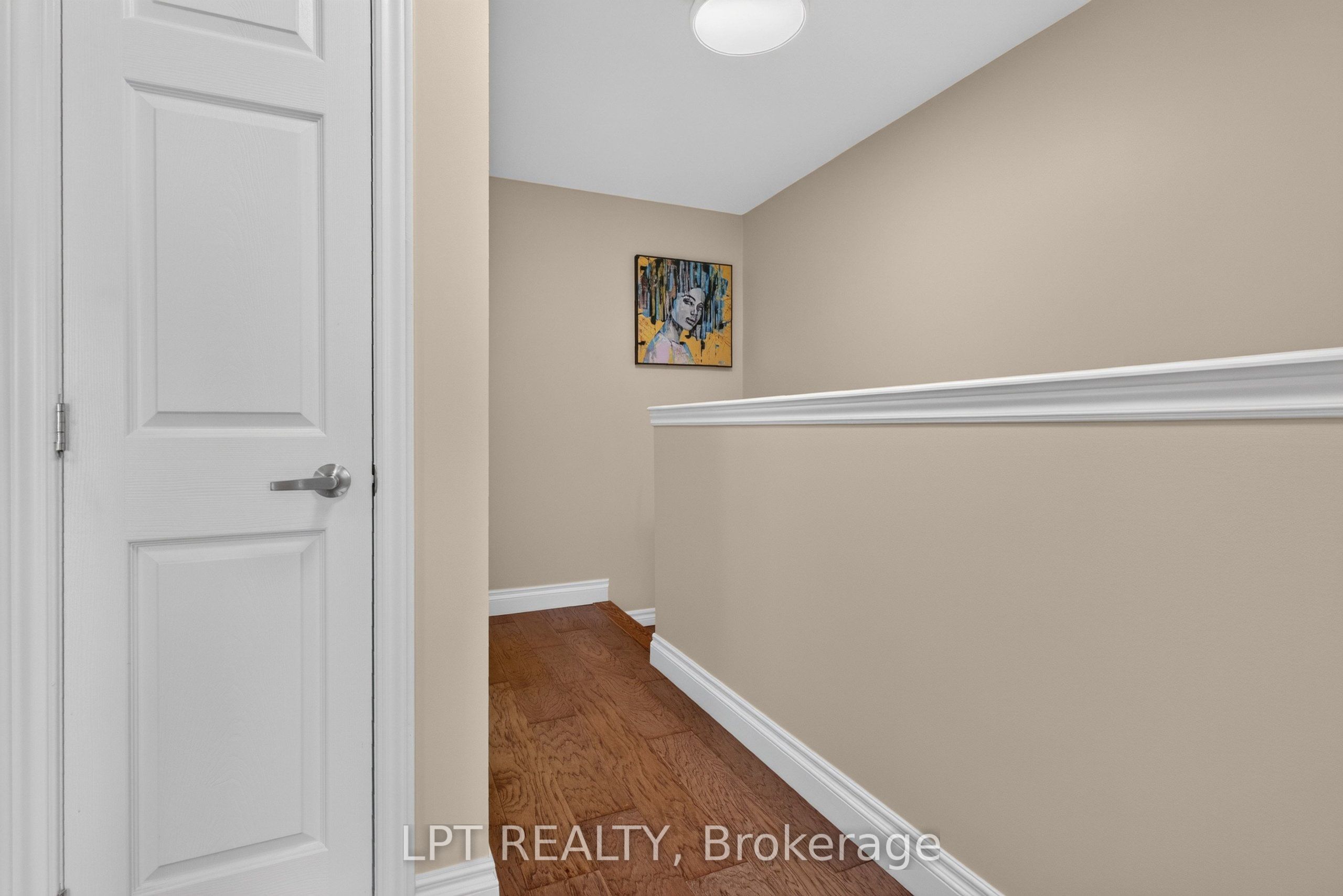166 Sunshine Crescent Property Photo 31