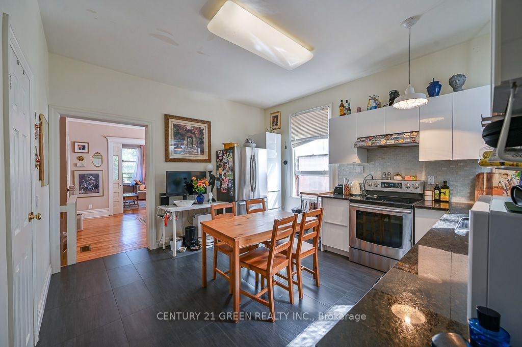 147 Herkimer Street Property Photo 7