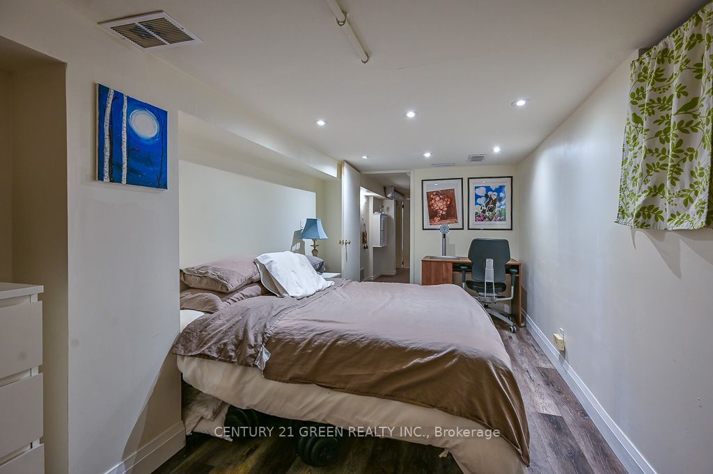 147 Herkimer Street Property Photo 11