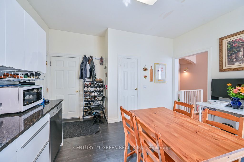 147 Herkimer Street Property Photo 16