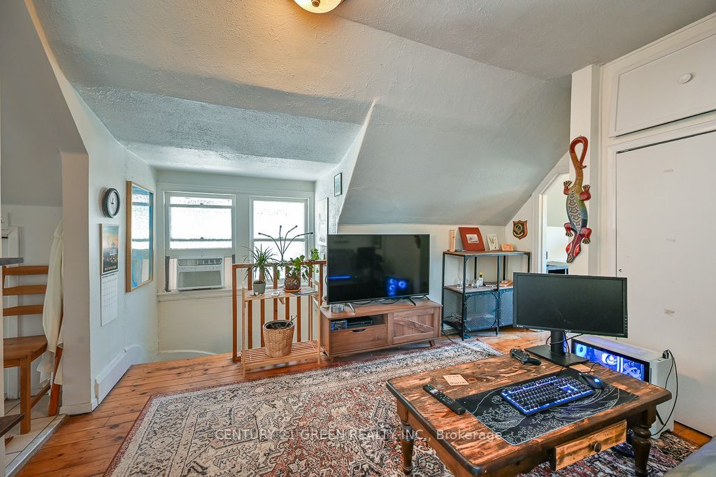 147 Herkimer Street Property Photo 32