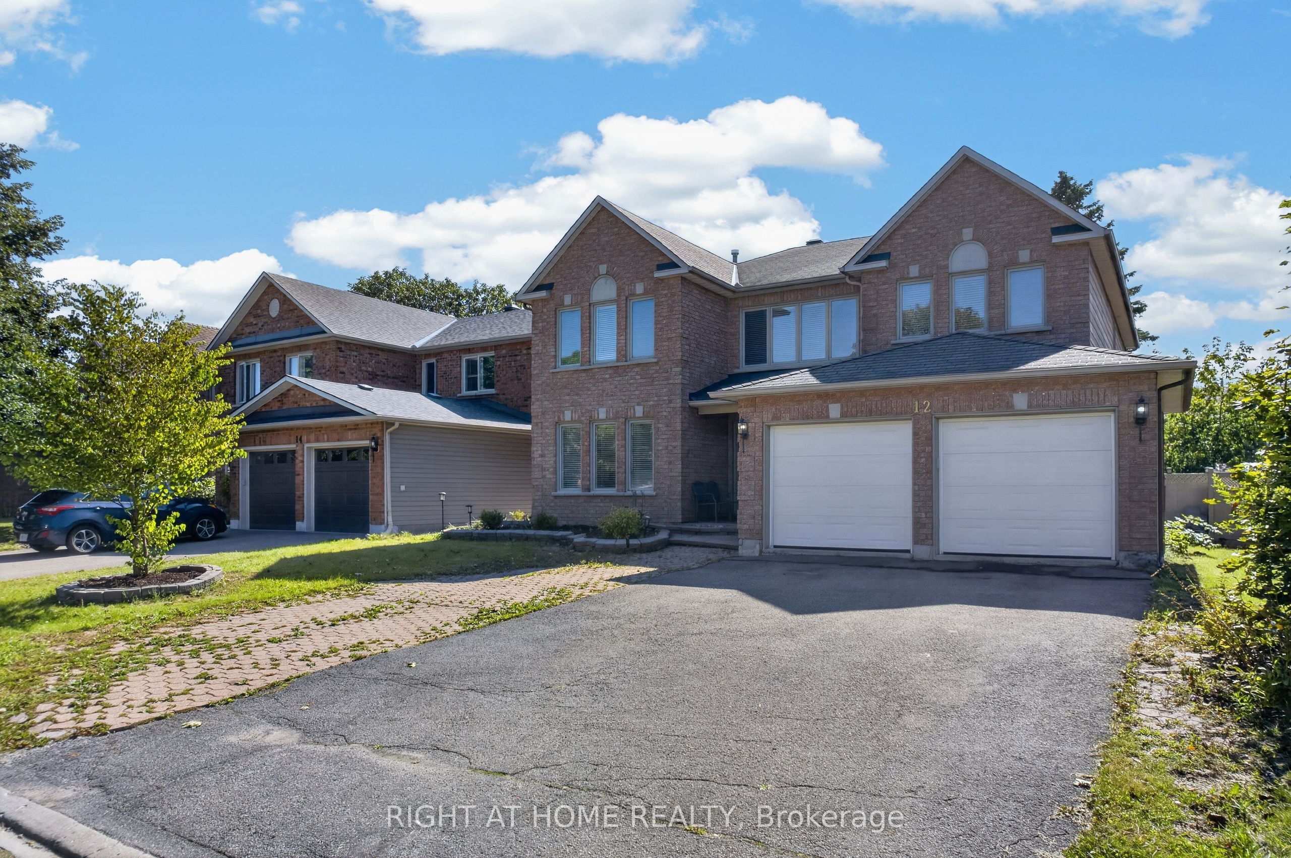 12 BASLAW Drive Property Photo 1