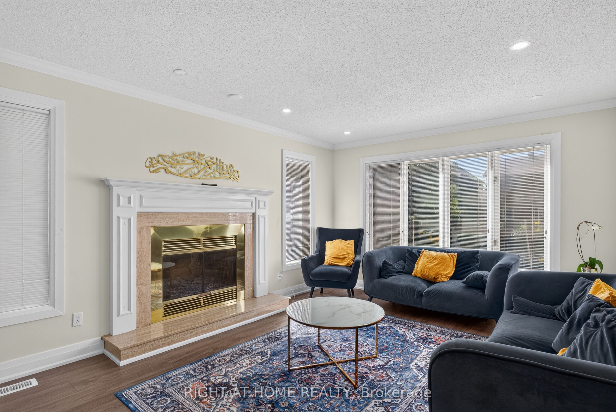 12 Baslaw Drive Property Photo 9