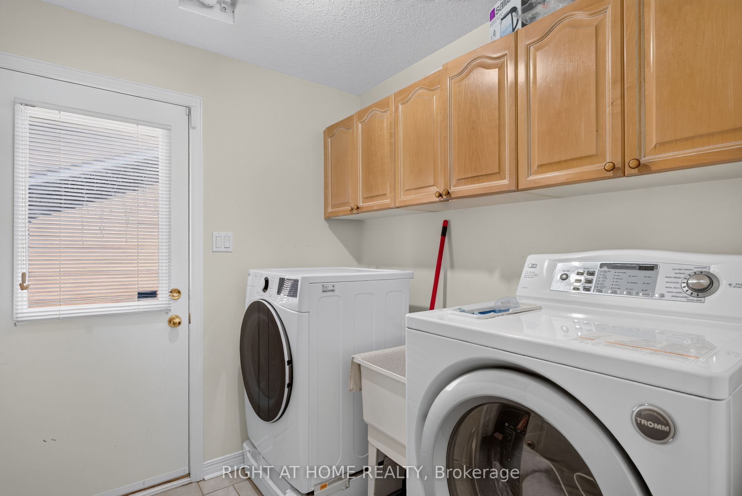 12 Baslaw Drive Property Photo 10