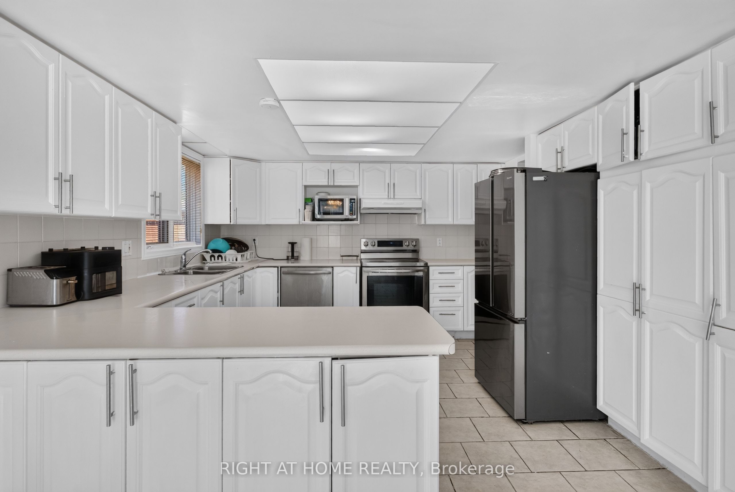 12 Baslaw Drive Property Photo 12