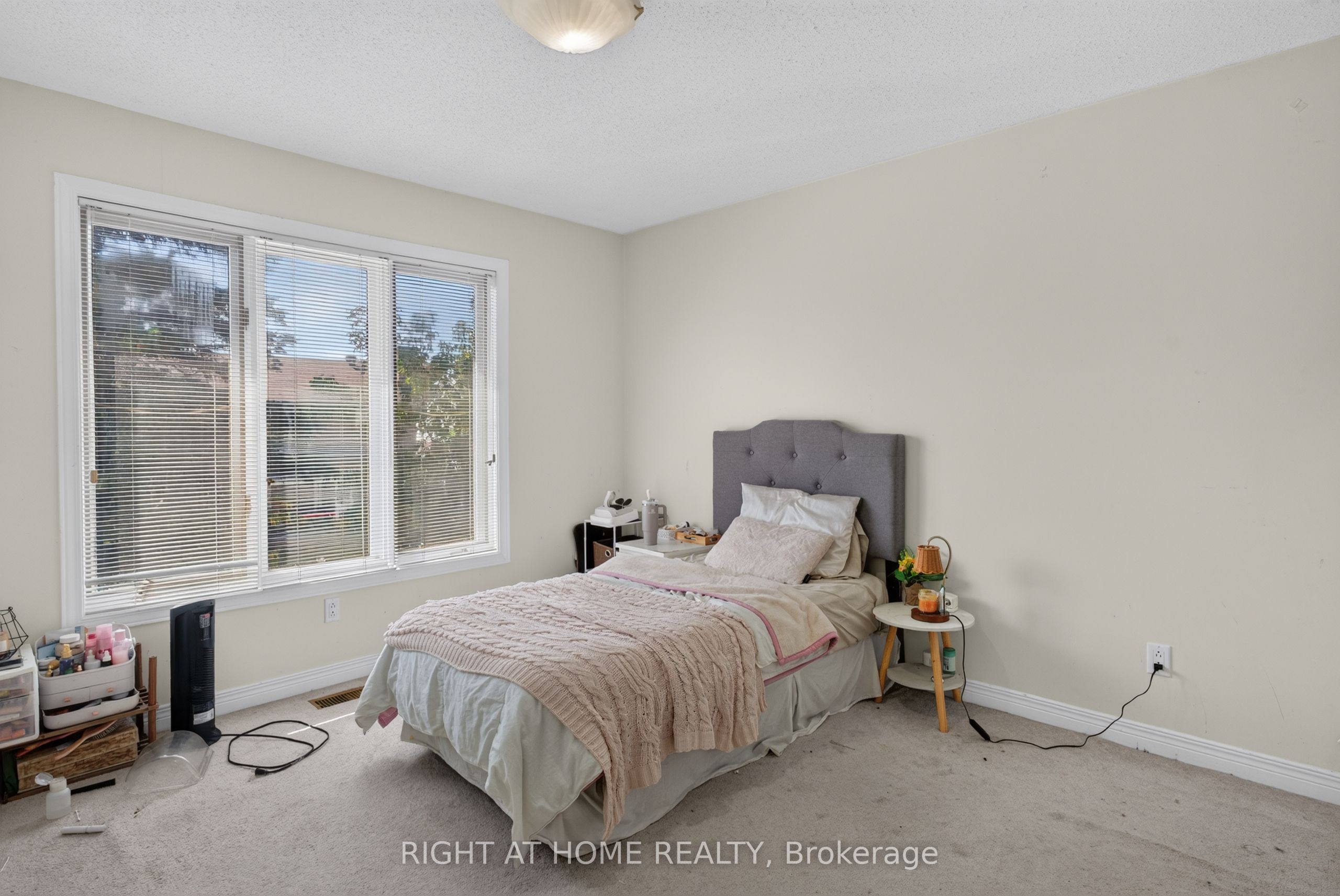 12 Baslaw Drive Property Photo 16