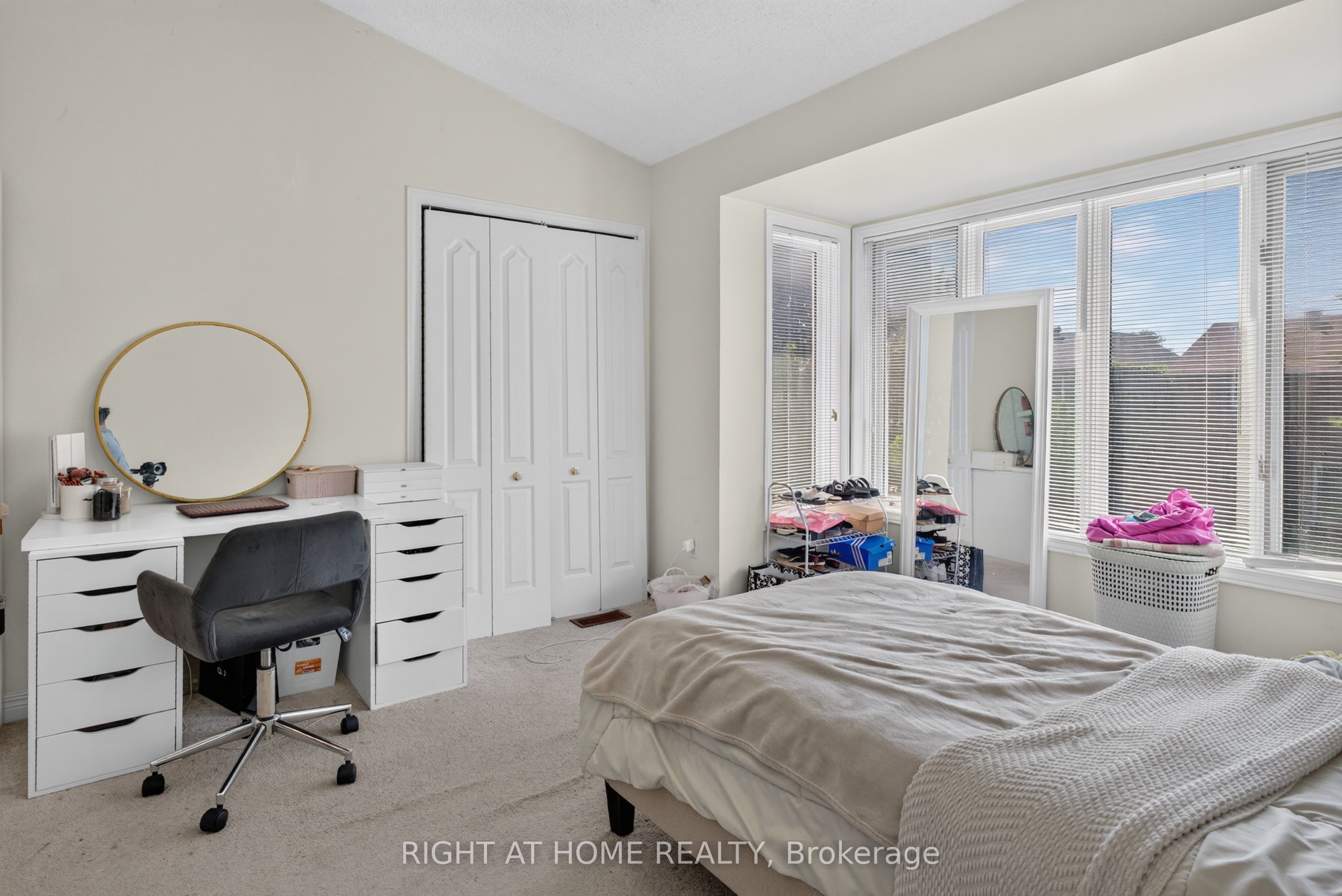 12 Baslaw Drive Property Photo 18