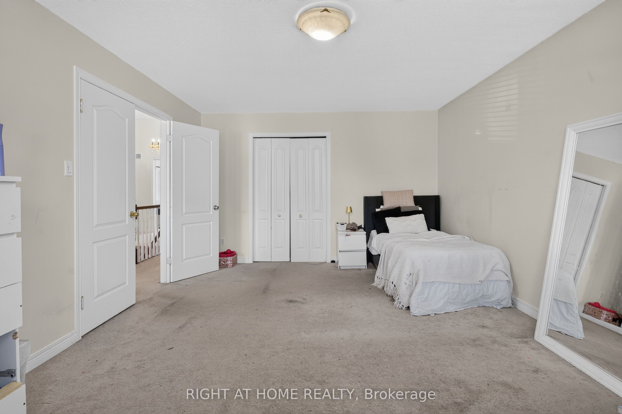 12 Baslaw Drive Property Photo 22