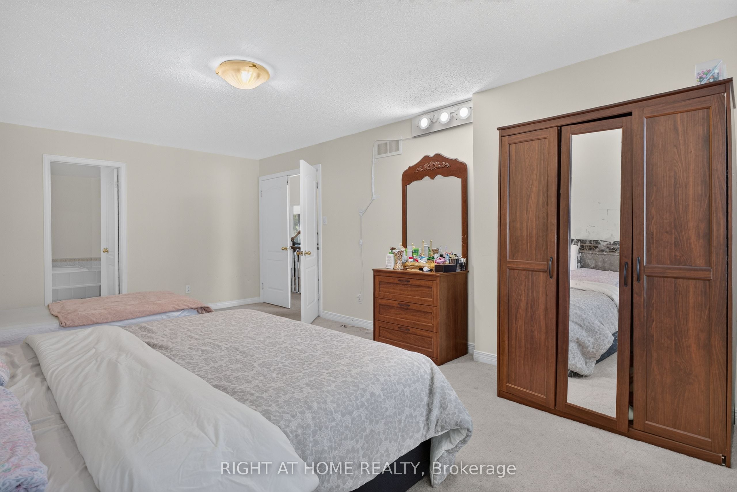 12 Baslaw Drive Property Photo 26