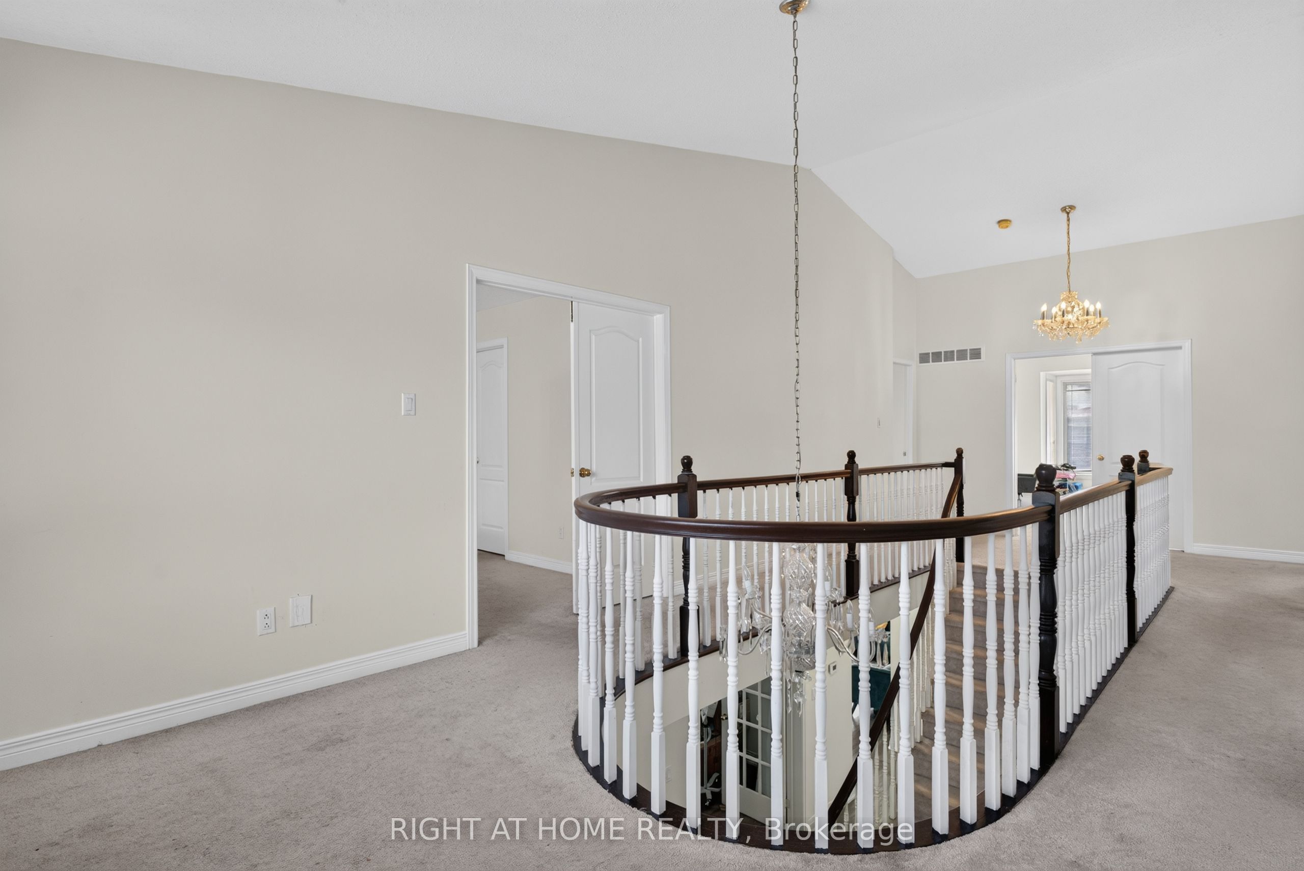 12 Baslaw Drive Property Photo 32