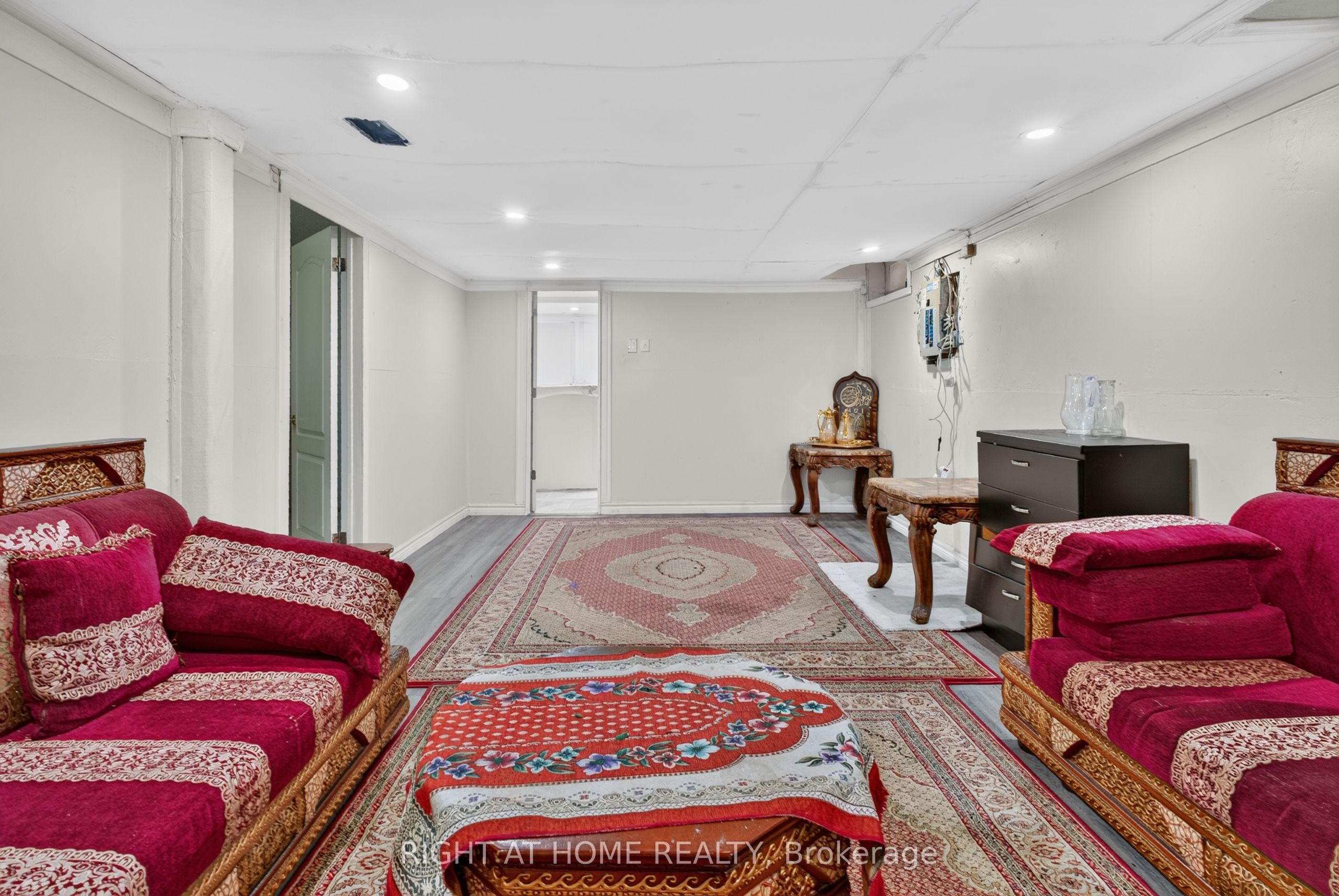 12 Baslaw Drive Property Photo 34