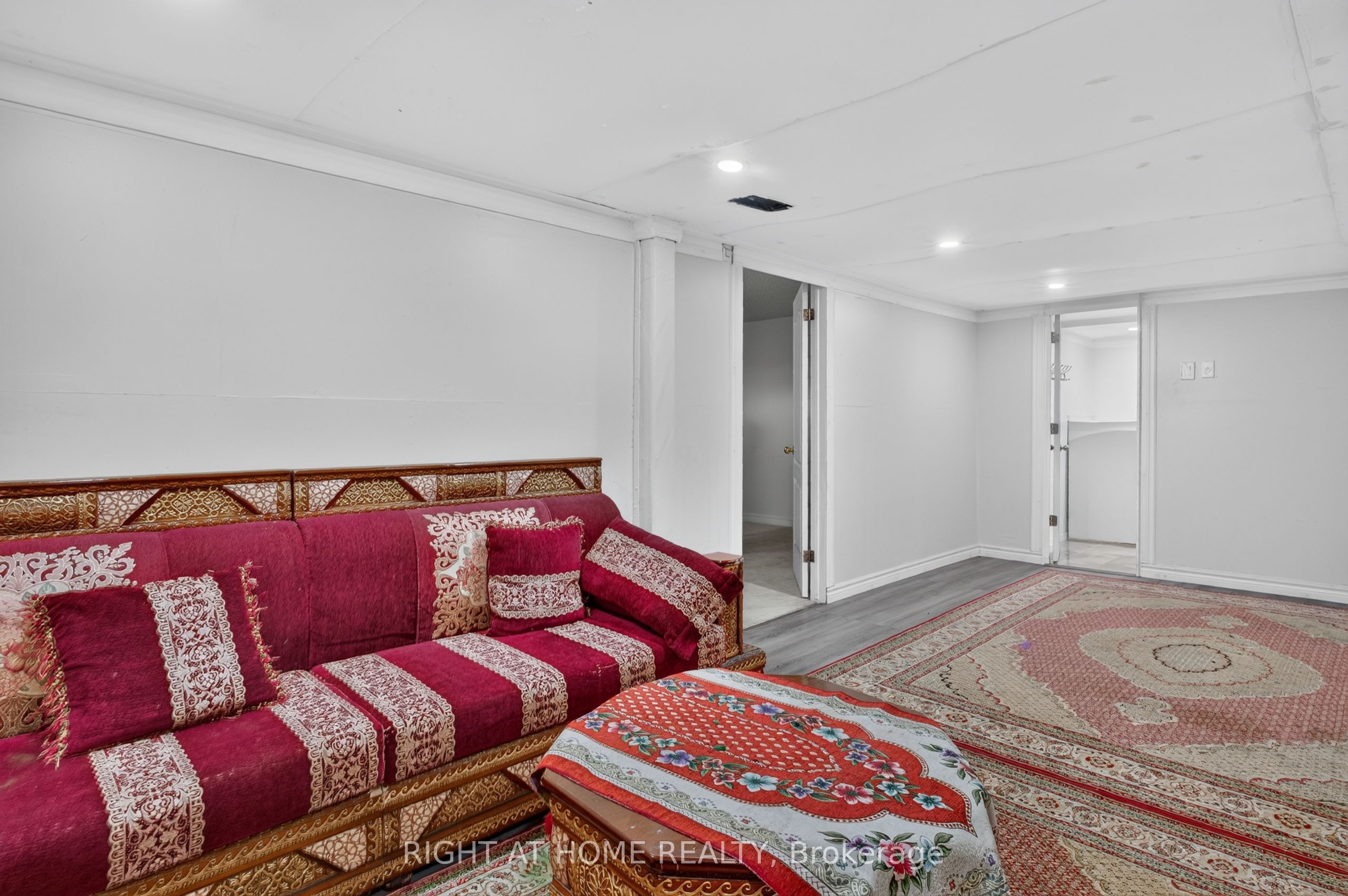 12 Baslaw Drive Property Photo 35