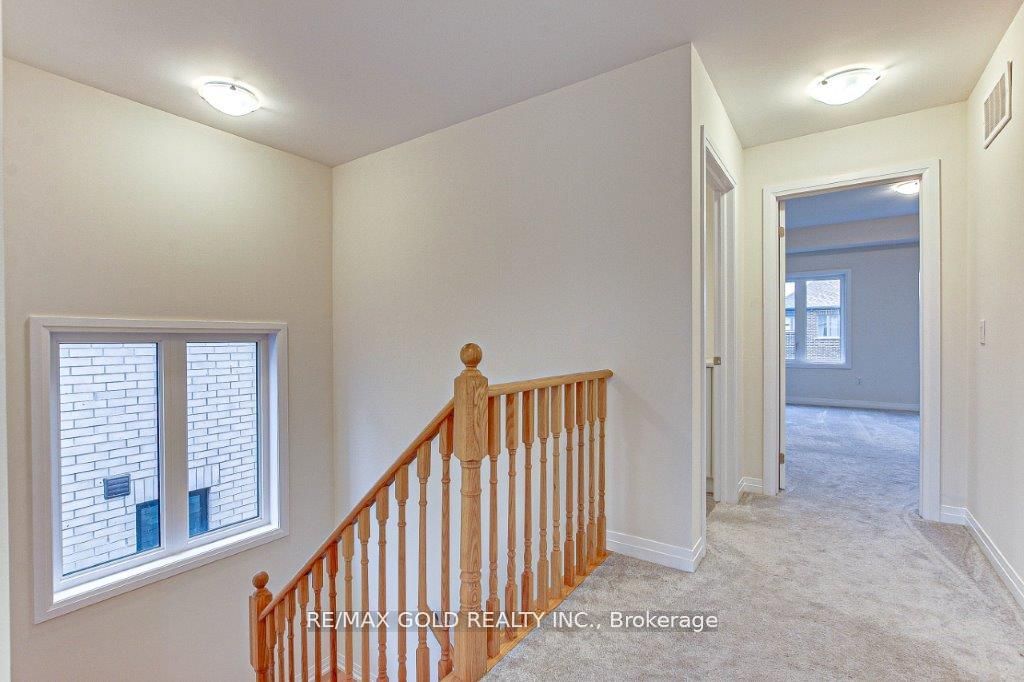 120 Huntingford Trail Property Photo 11