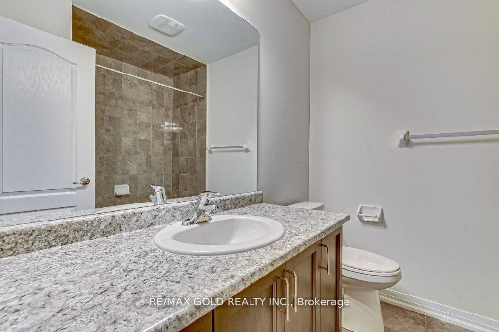 120 Huntingford Trail Property Photo 15