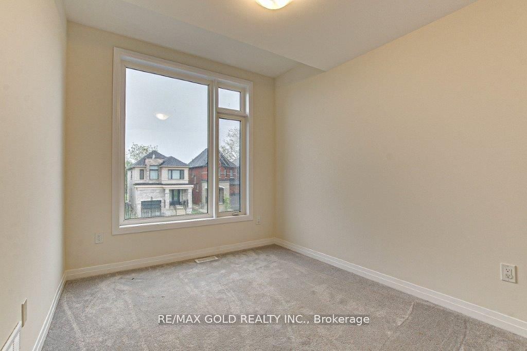 120 Huntingford Trail Property Photo 19