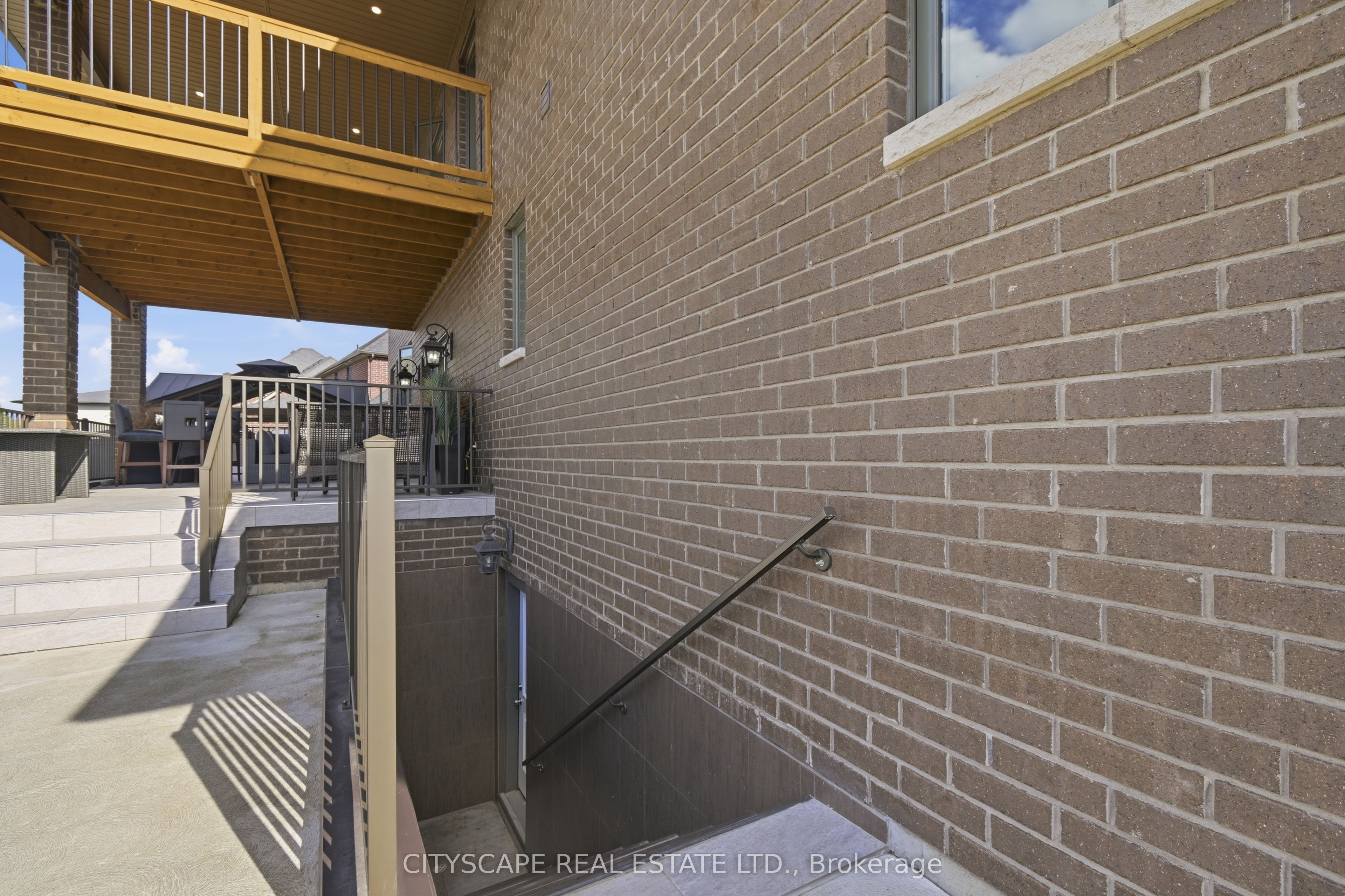 30 Augustus Court Property Photo 37