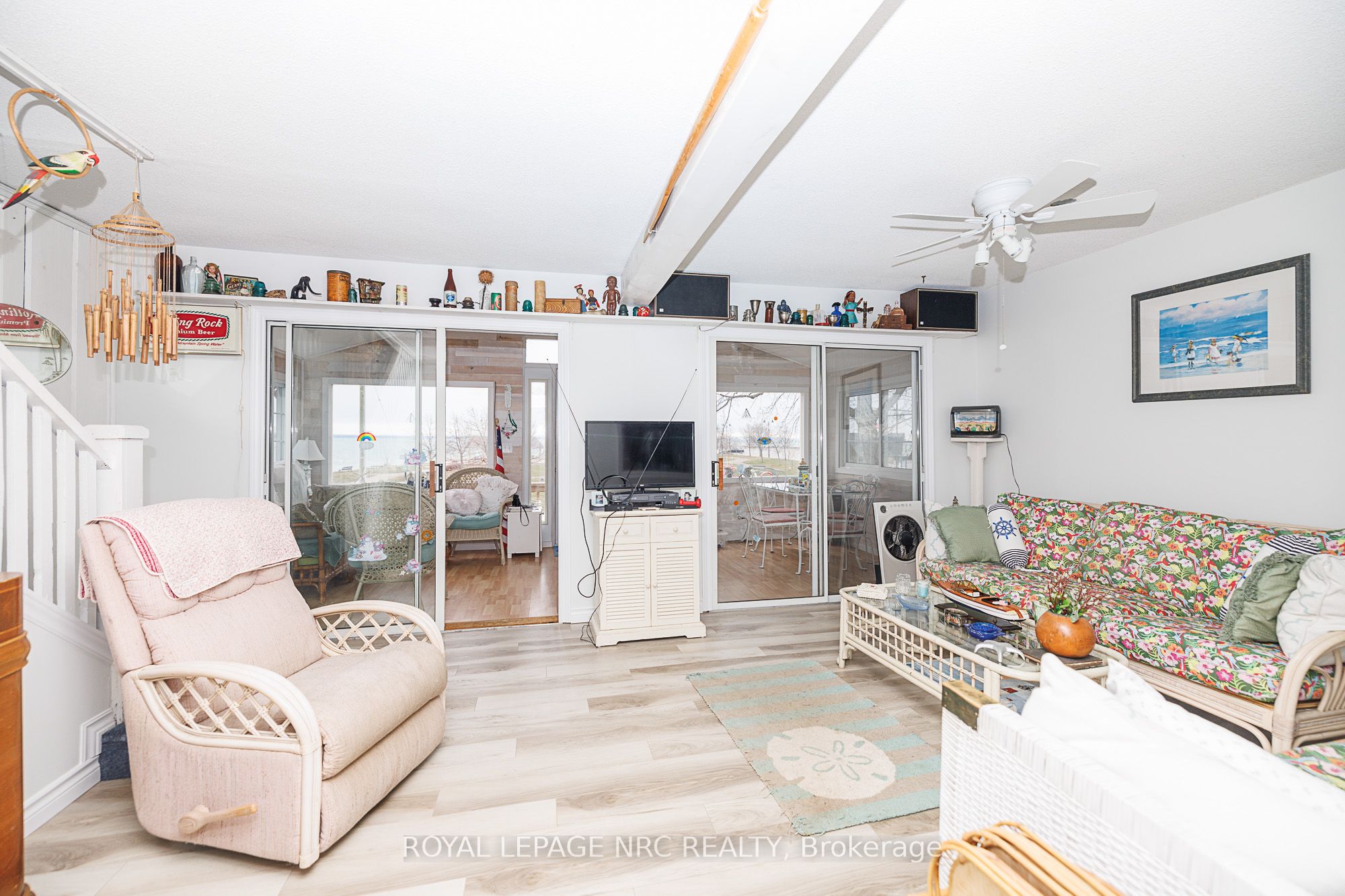 3840 Terrace Lane Property Photo 8