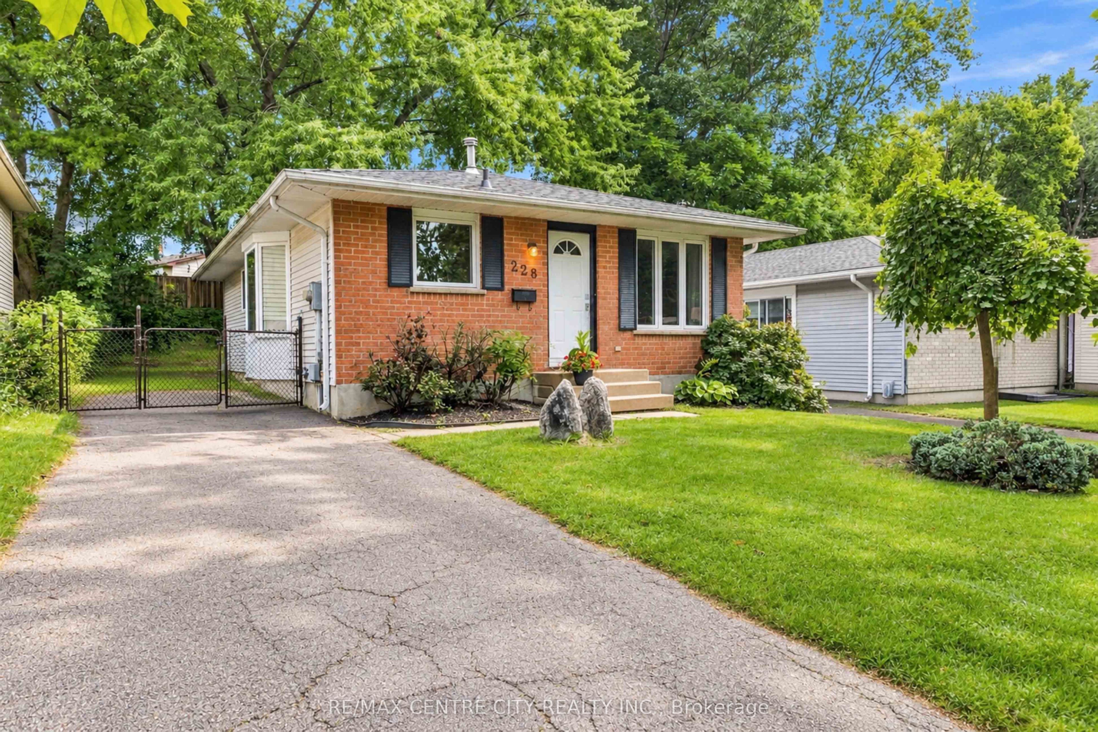 228 Pochard Lane Property Photo 1