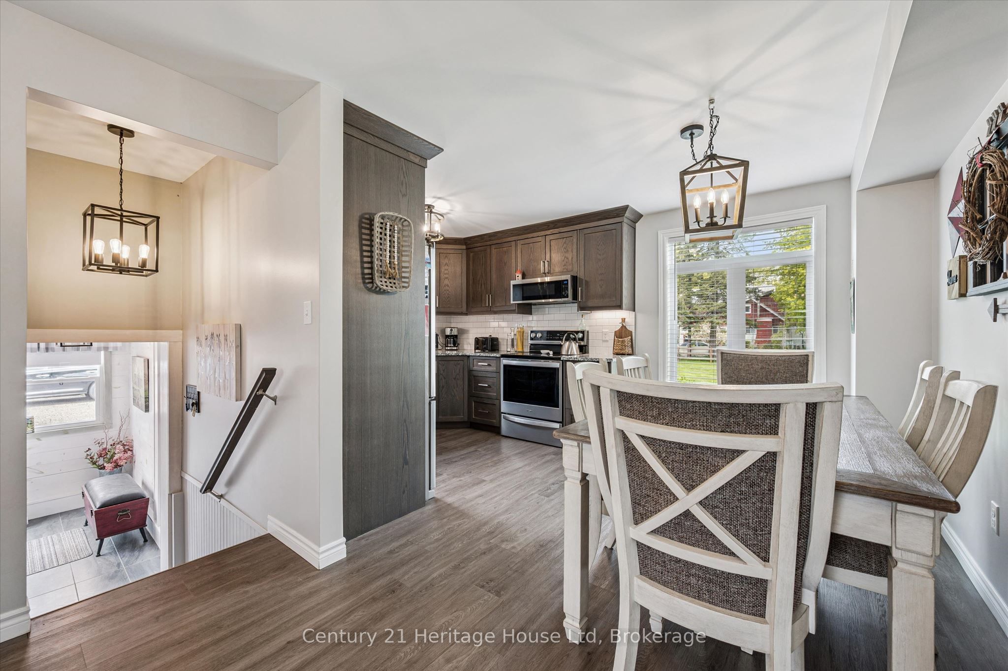 584077 Beachville Road Property Photo 12