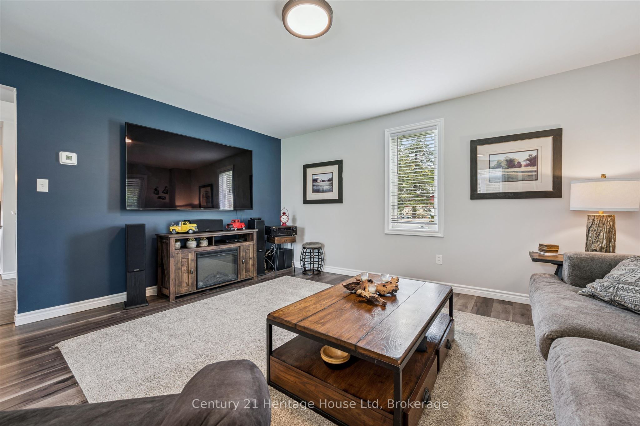 584077 Beachville Road Property Photo 21