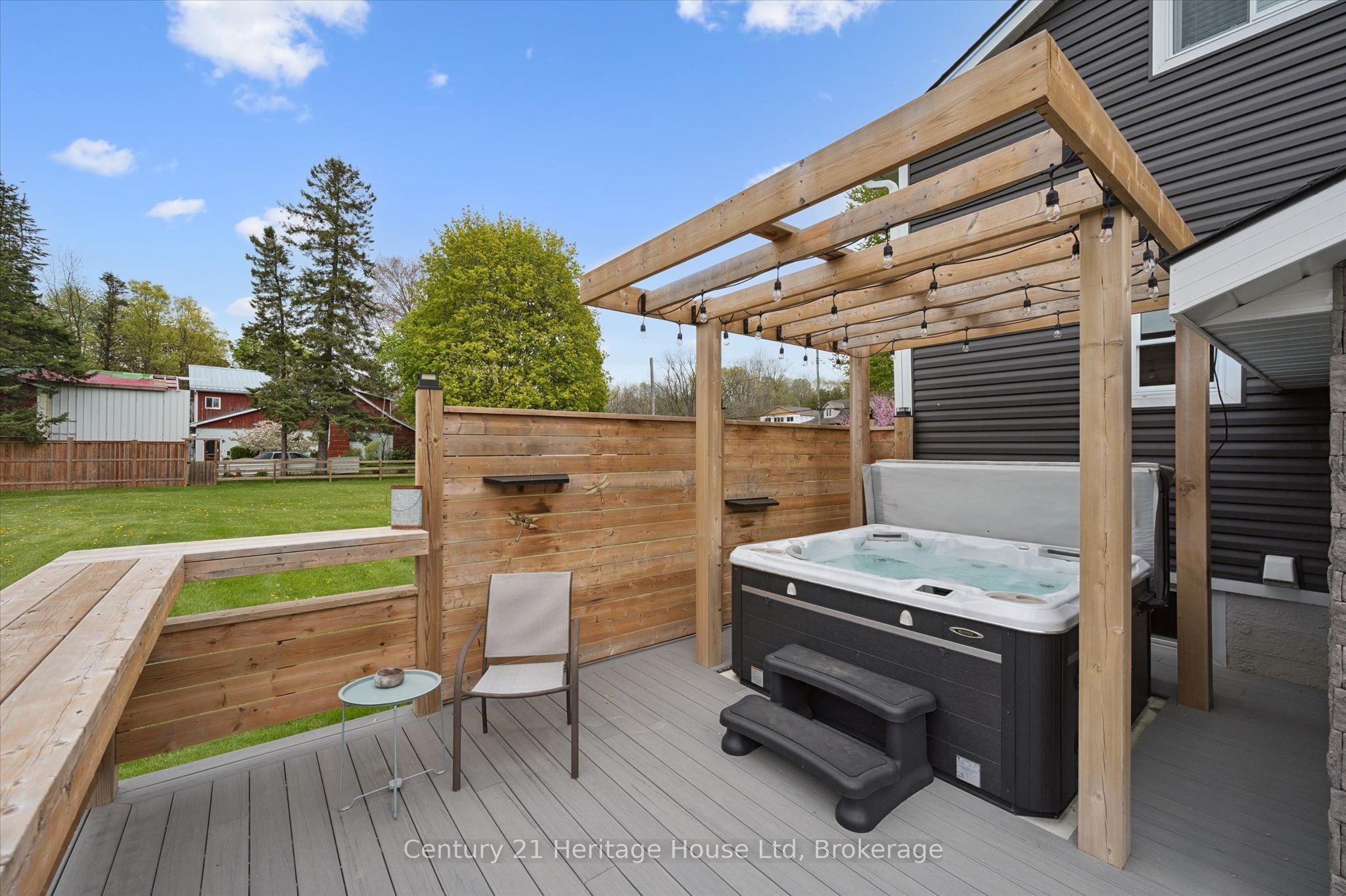 584077 Beachville Road Property Photo 37