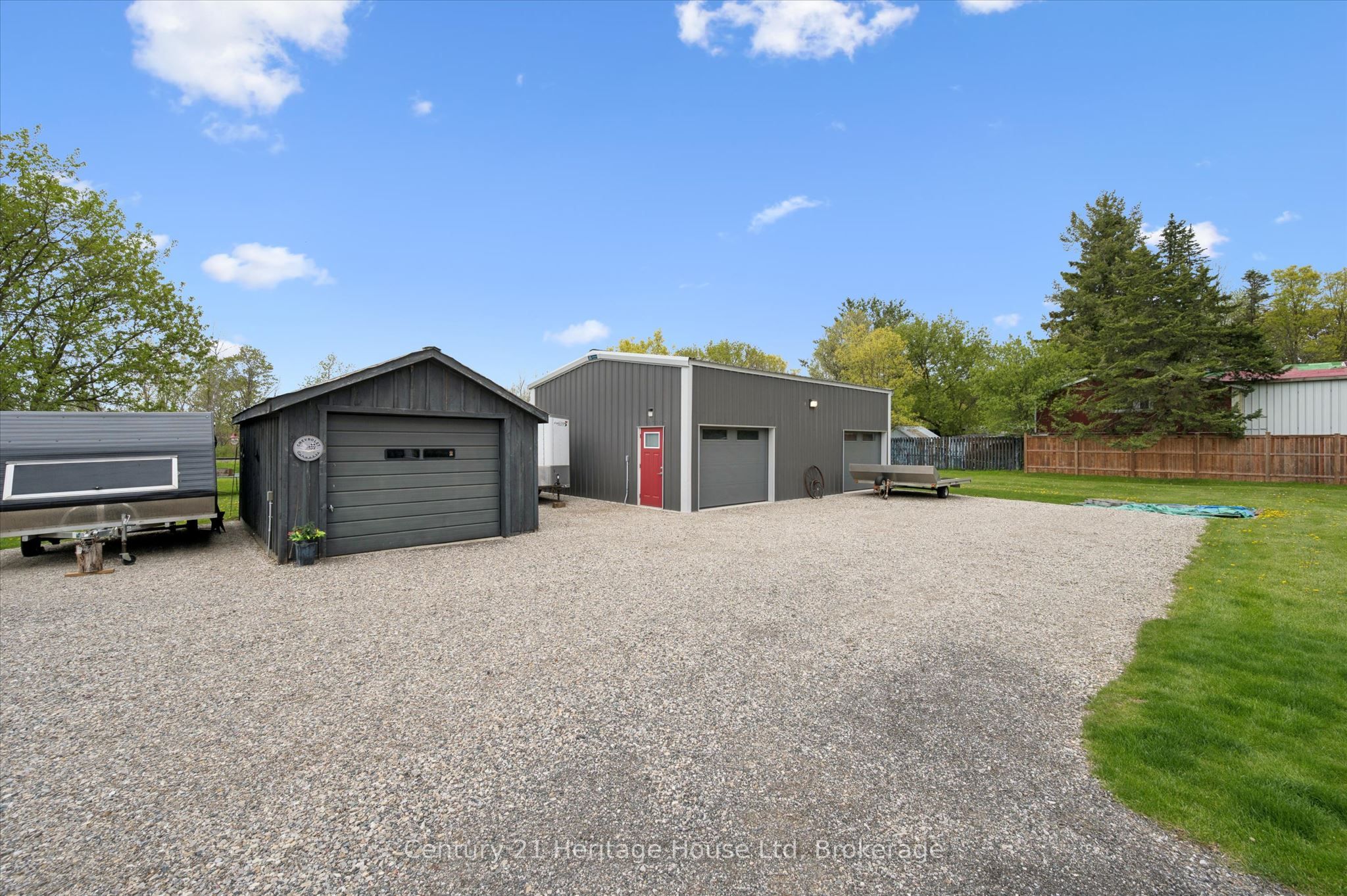 584077 Beachville Road Property Photo 39