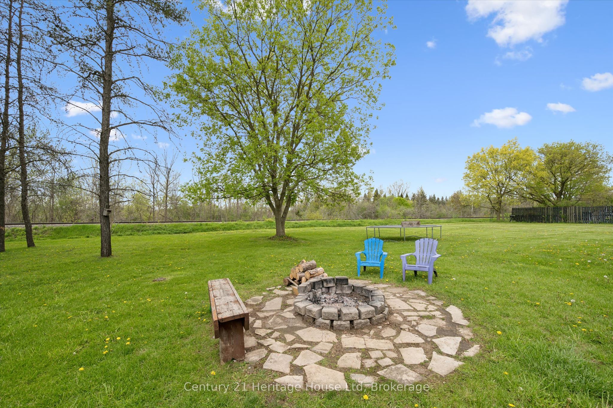 584077 Beachville Road Property Photo 40