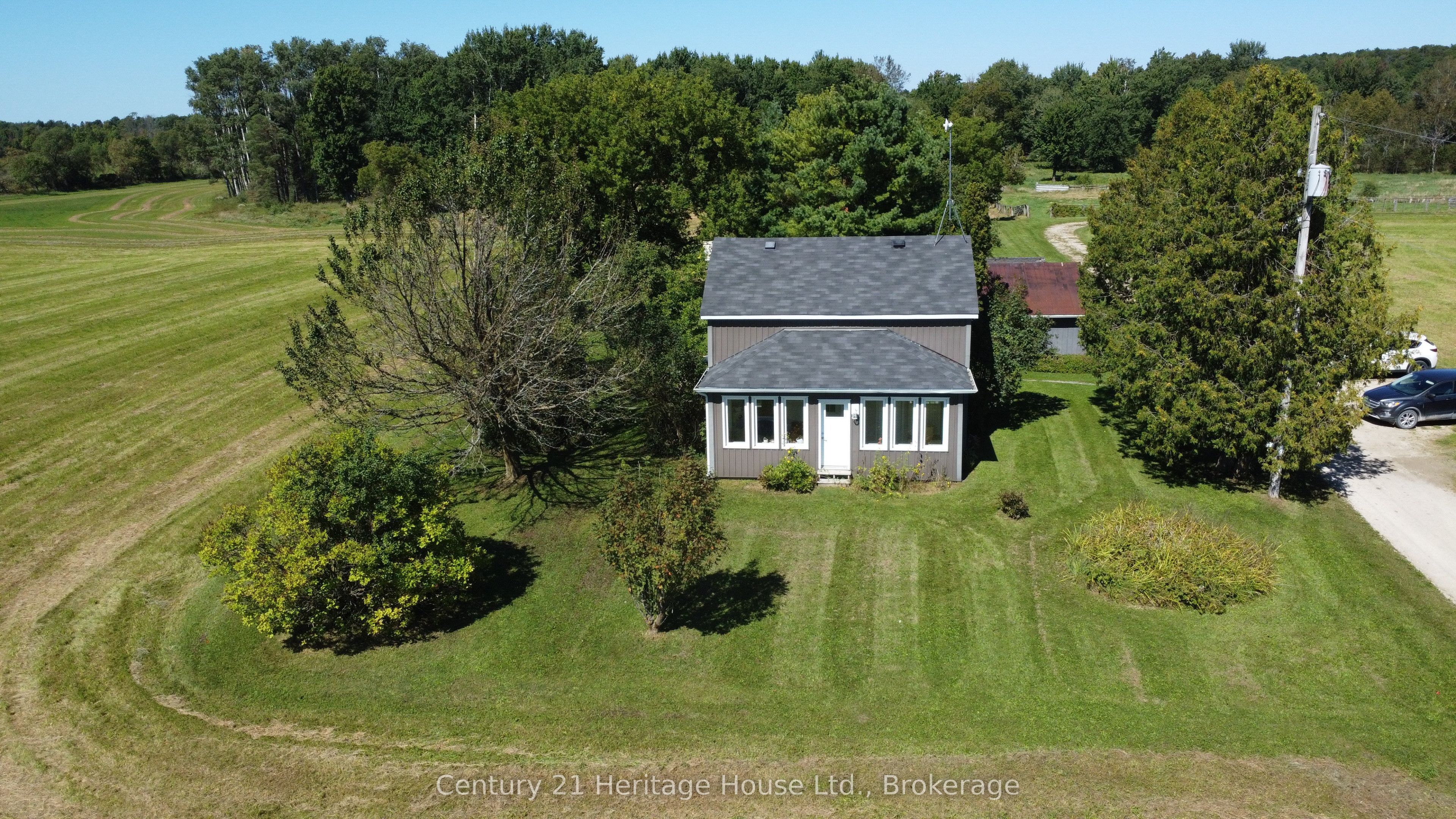 343509 North Line Property Photo 3
