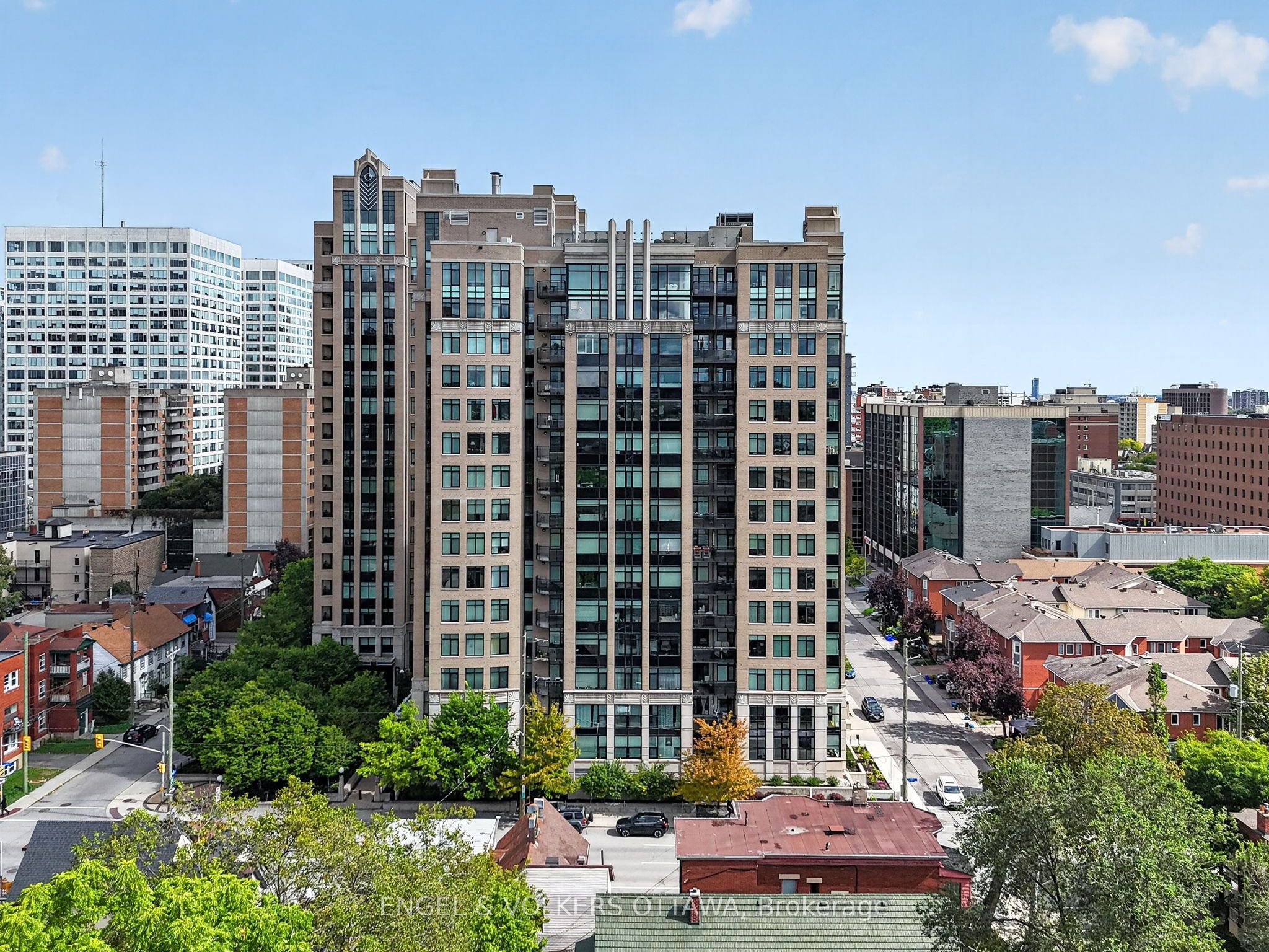 245 Kent Street 706