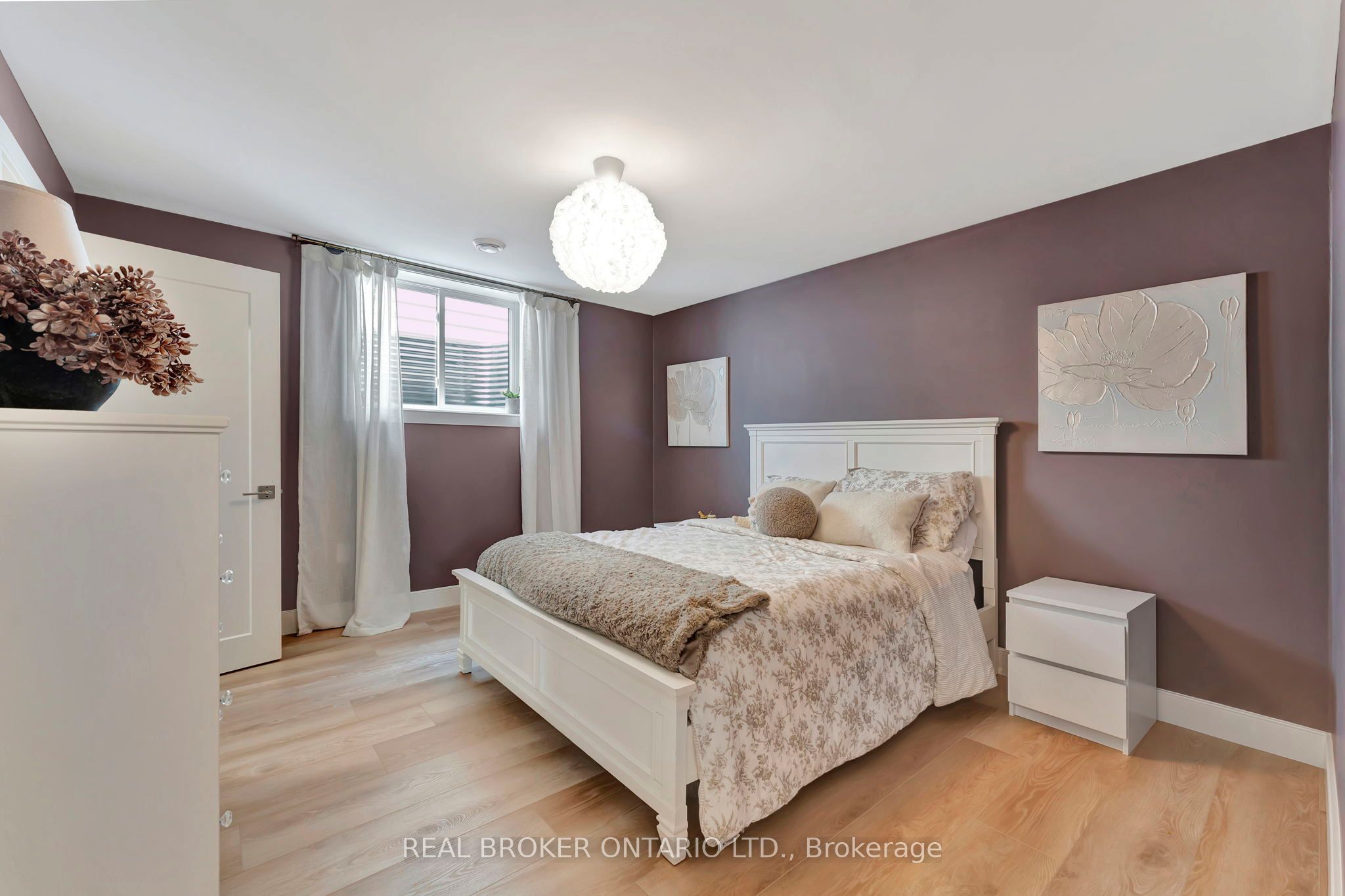 10 Macneil Court Property Photo 23
