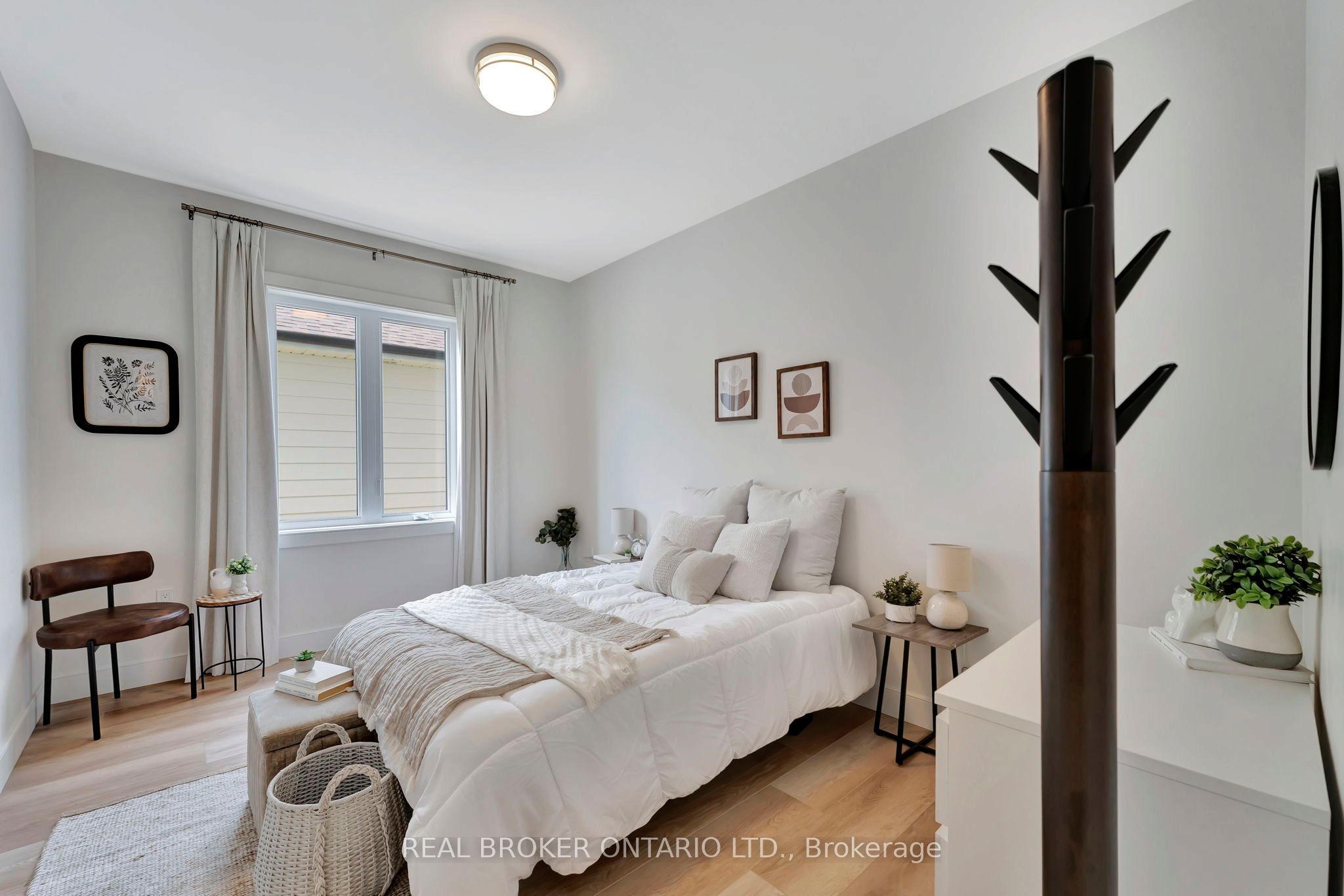 10 Macneil Court Property Photo 26
