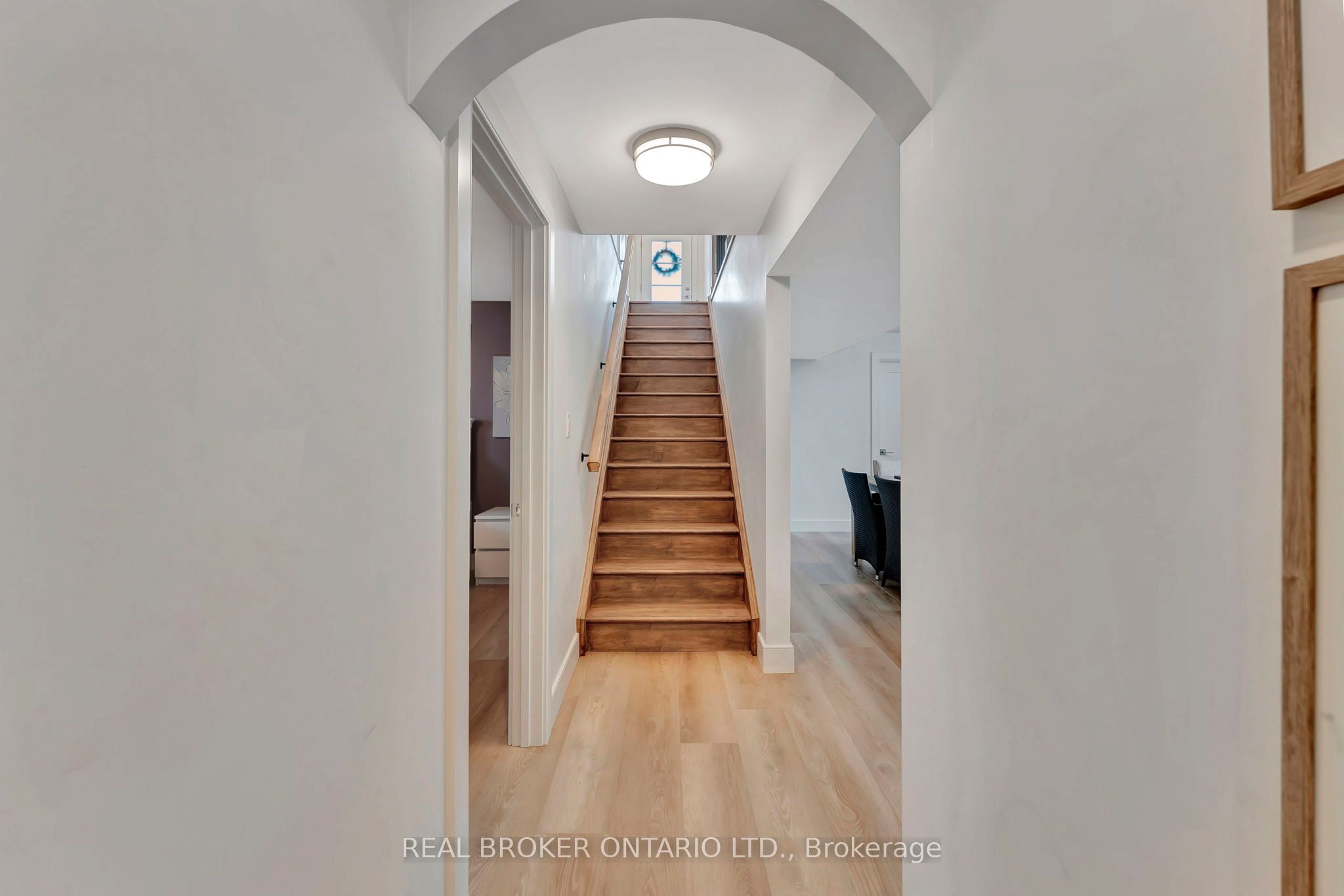 10 Macneil Court Property Photo 27