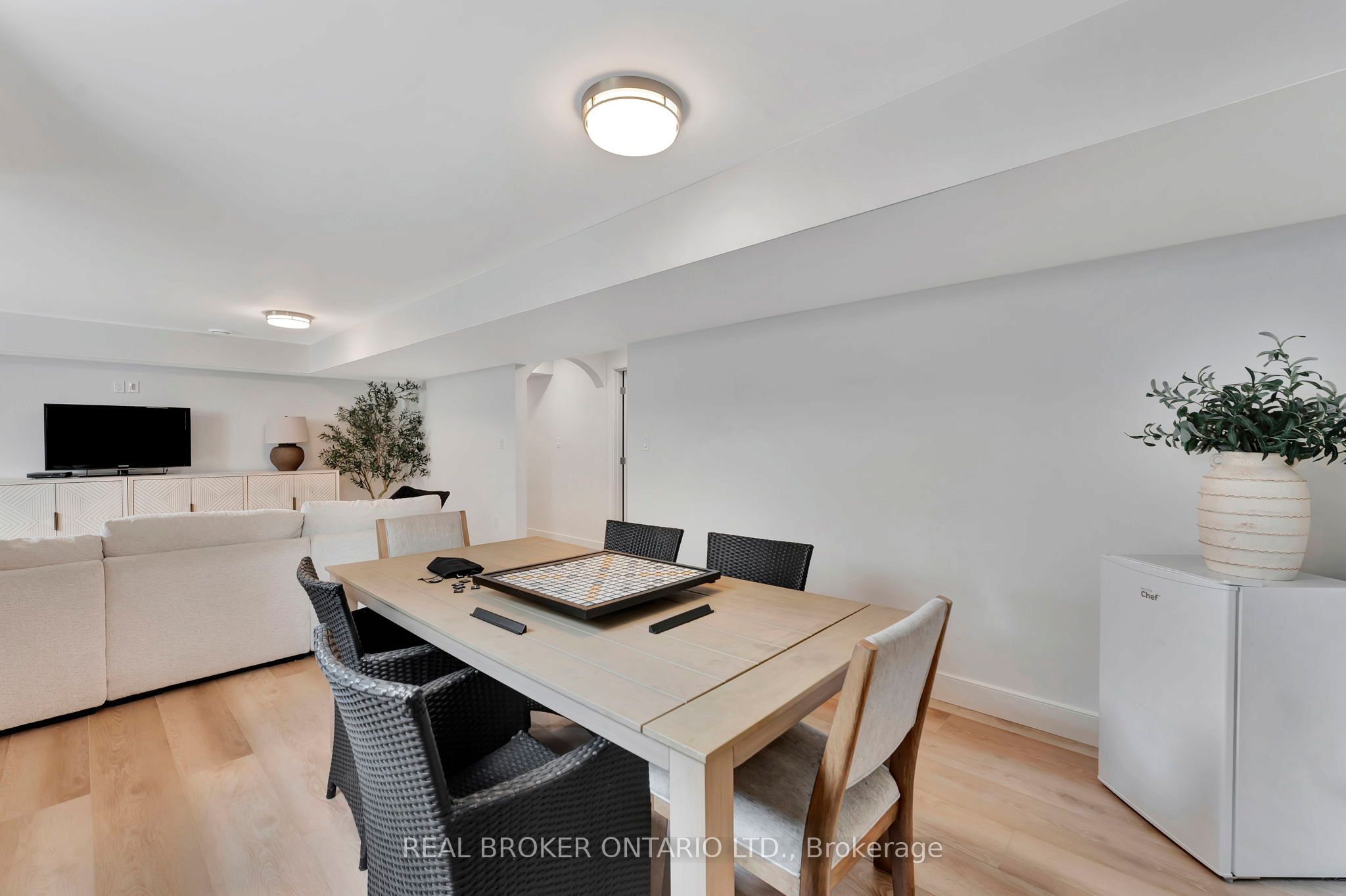 10 Macneil Court Property Photo 33