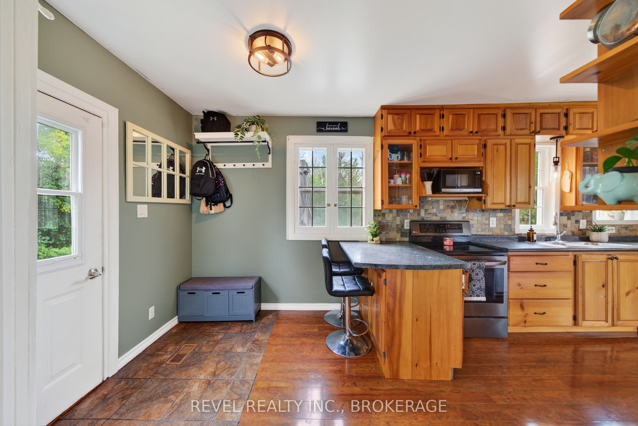 275 Haig Road Property Photo 8