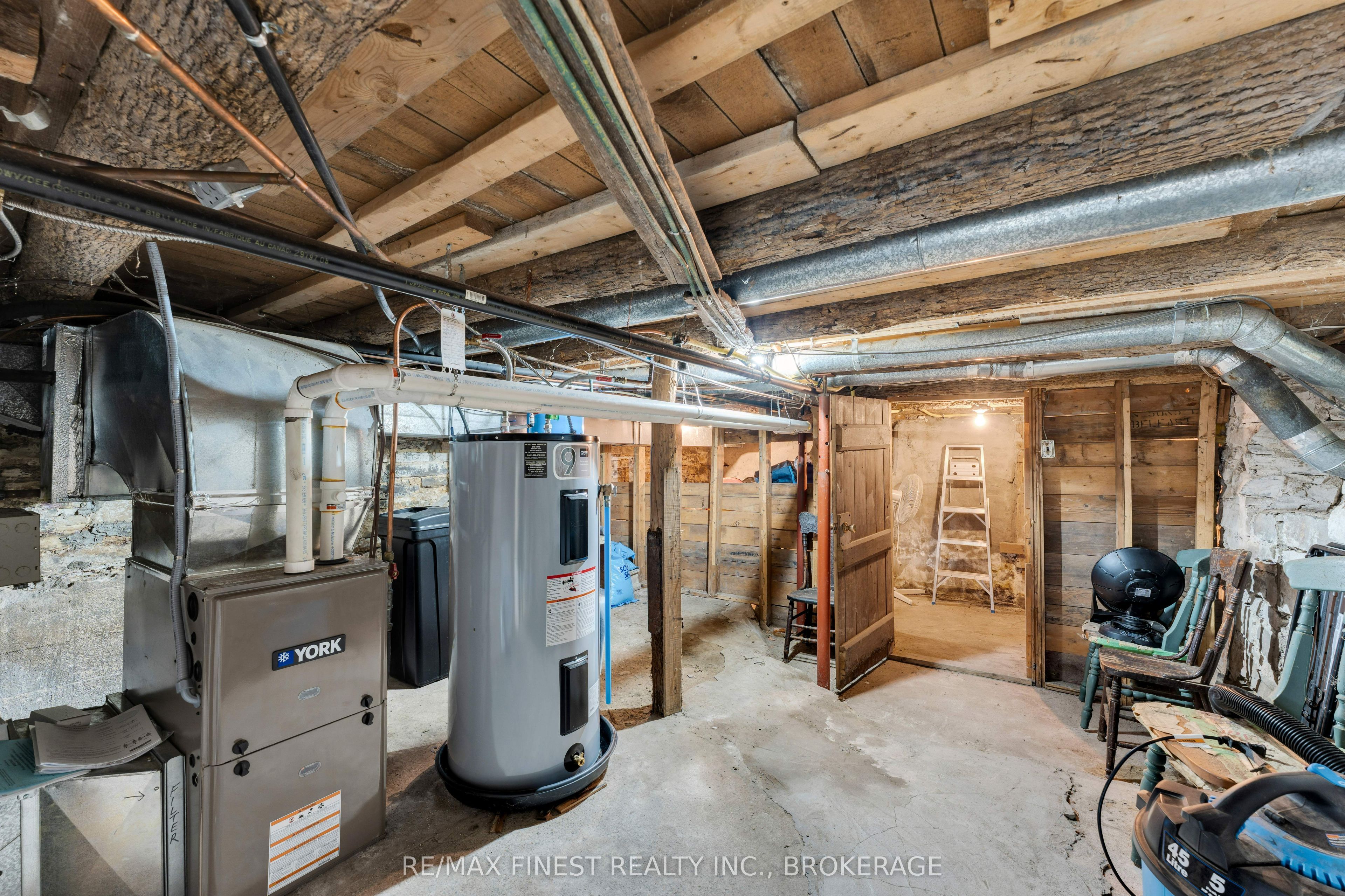 2018 Rutledge Road Property Photo 32