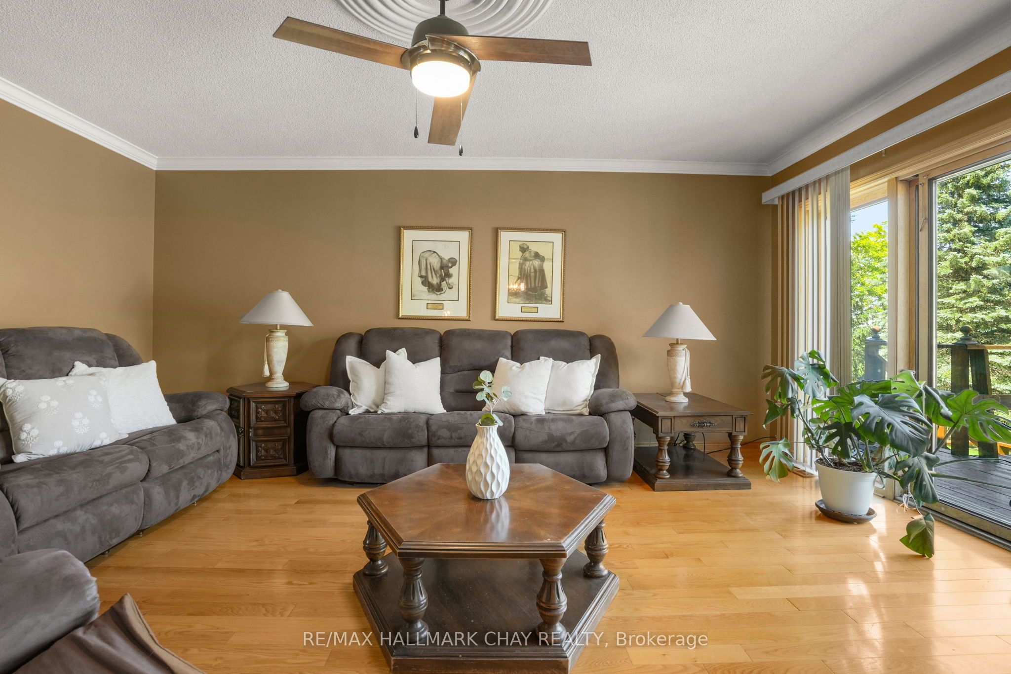 877065 Fifth Line Property Photo 15